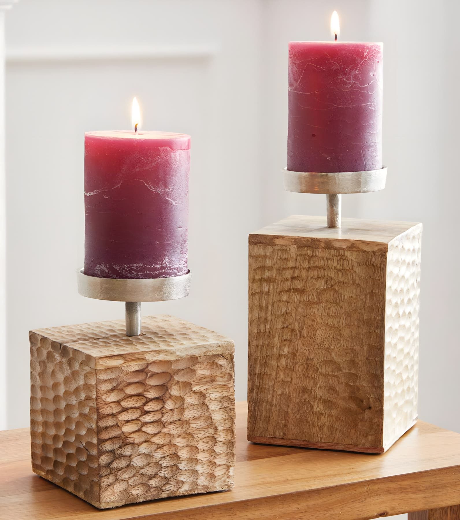 Dekoleidenschaft Kerzenständer "Holzblock" Mango Holz für Stumpenkerzen, Kerzenhalter, Kerzensäule (2 St., im Set), Holzsäule 14 + 19 cm hoch