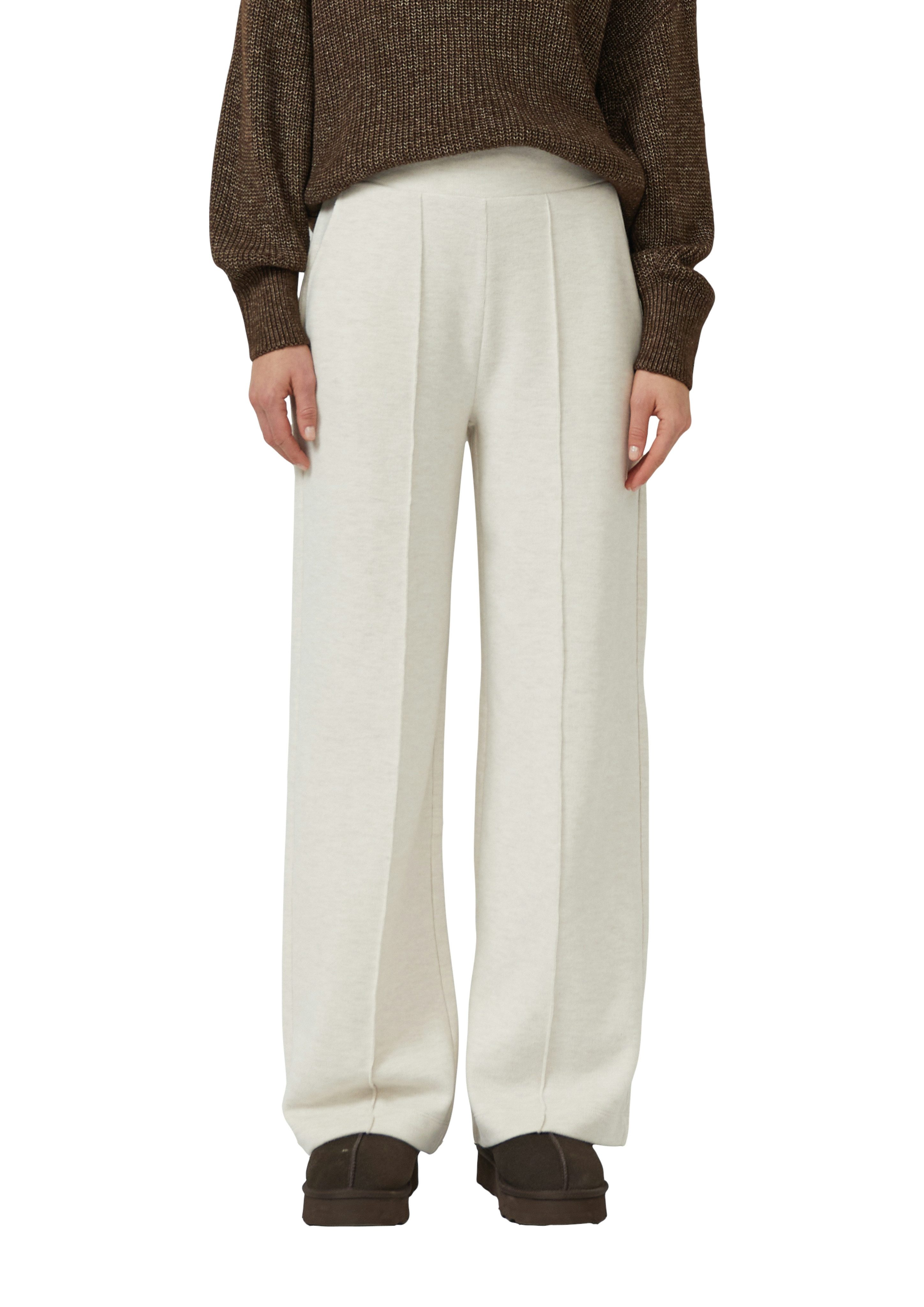 s.Oliver Sweathose mit dekorativer Biesennaht vorne