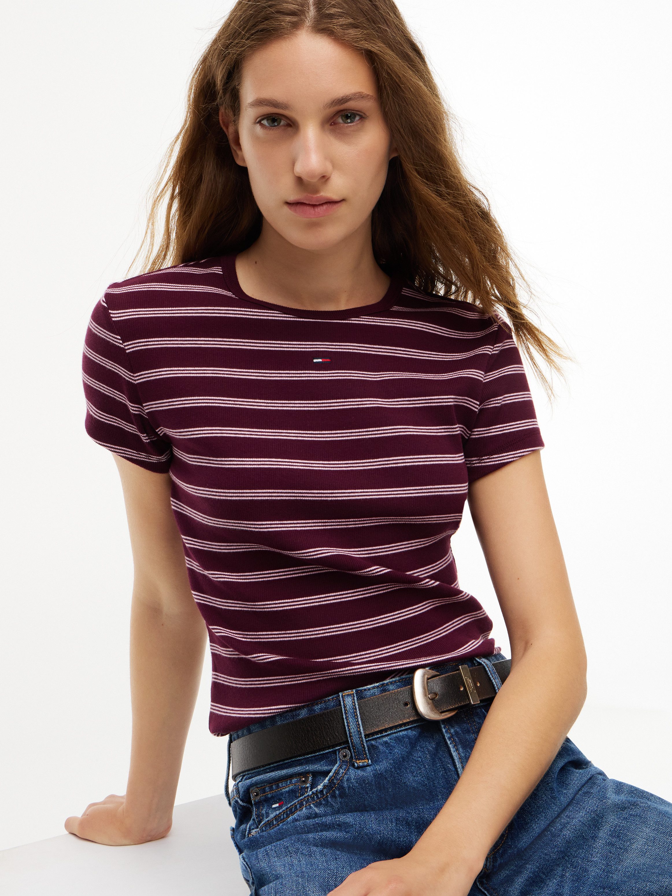 Tommy Jeans Kurzarmshirt TJW SLIM ESSENTIAL RIB SS EXT mit gerippter Struktur – Bild 2 von 5