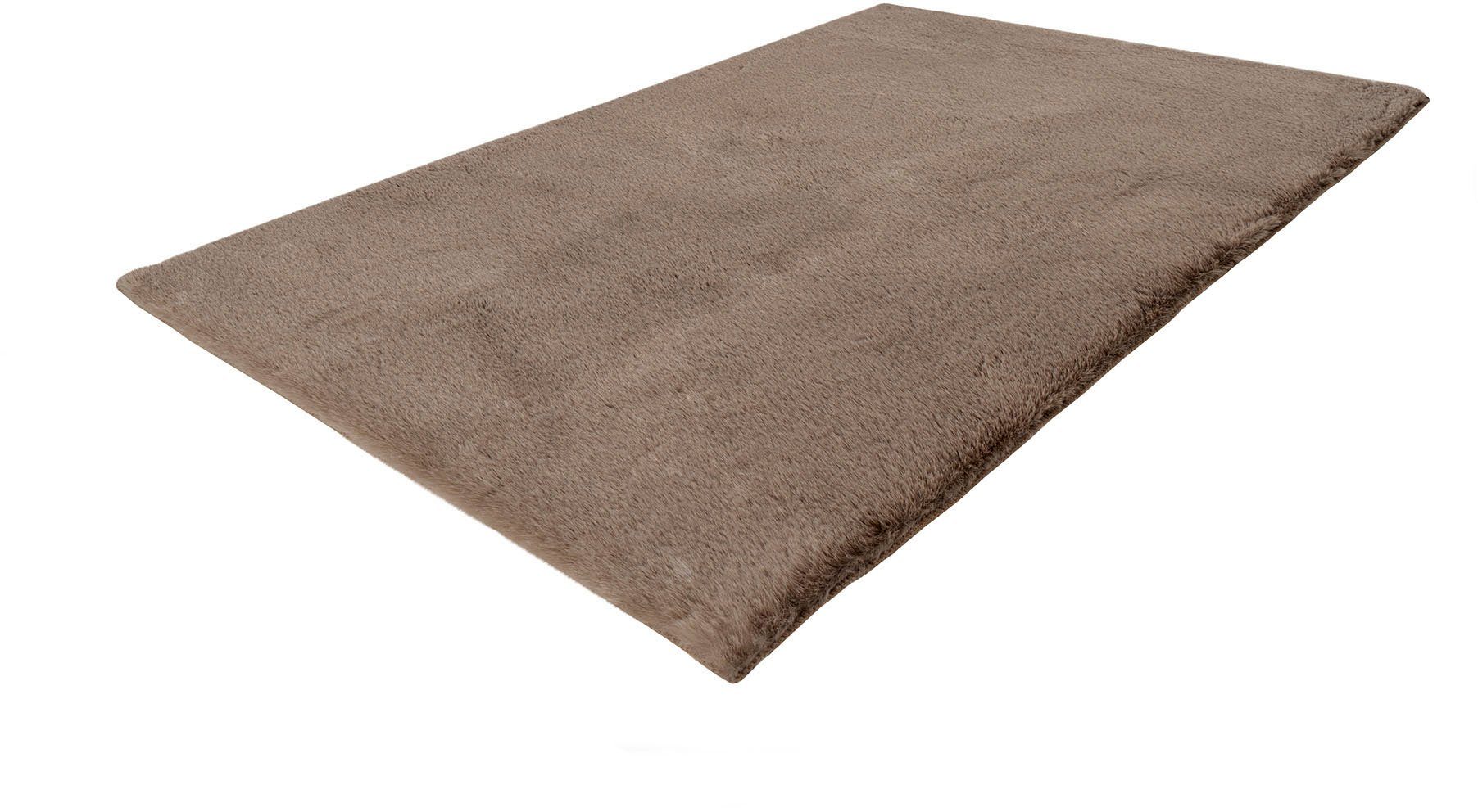 Kayoom Badematte Rabbit Light, Höhe 22 mm, rutschhemmend beschichtet, fußbodenheizungsgeeignet, Polyester, rechteckig, weiche Kaninchenfell Haptik, Badezimmer, Kinderzimmer, Schlafzimmer