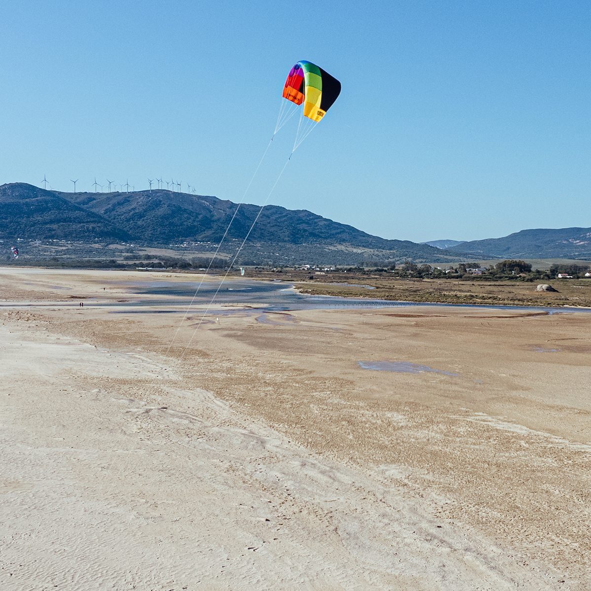 CrossKites Flug-Drache Lenkmatte Rio Allround R2F Lenkdrachen mit Lenkschlaufen und Leinen, eine fantastische 2 Leiner Lenkmatte für Anfänger