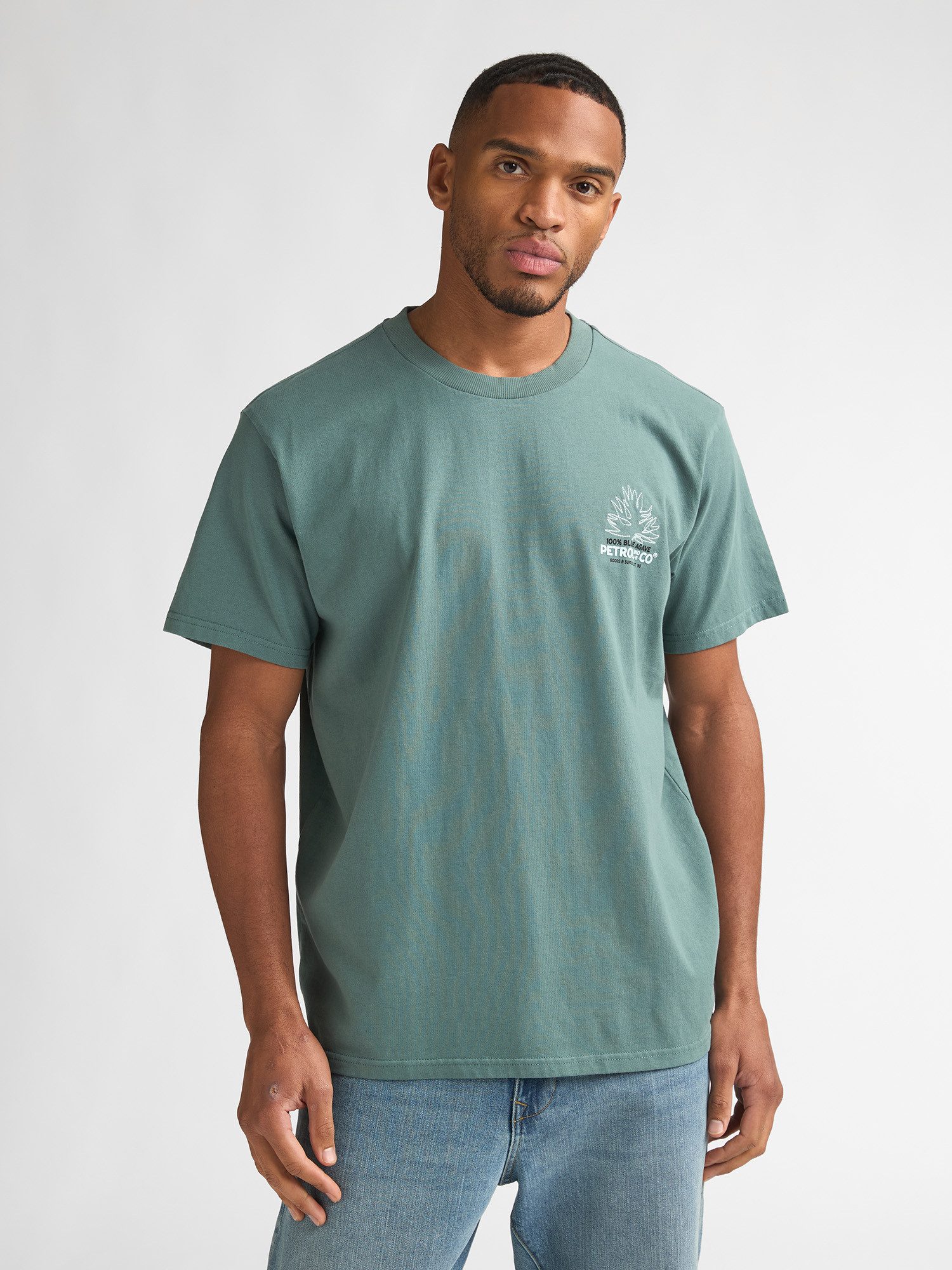 Petrol Industries T-Shirt Men Shirt SS - Kurzarmshirt basic - Herrenshirt mit Print auf der Brus