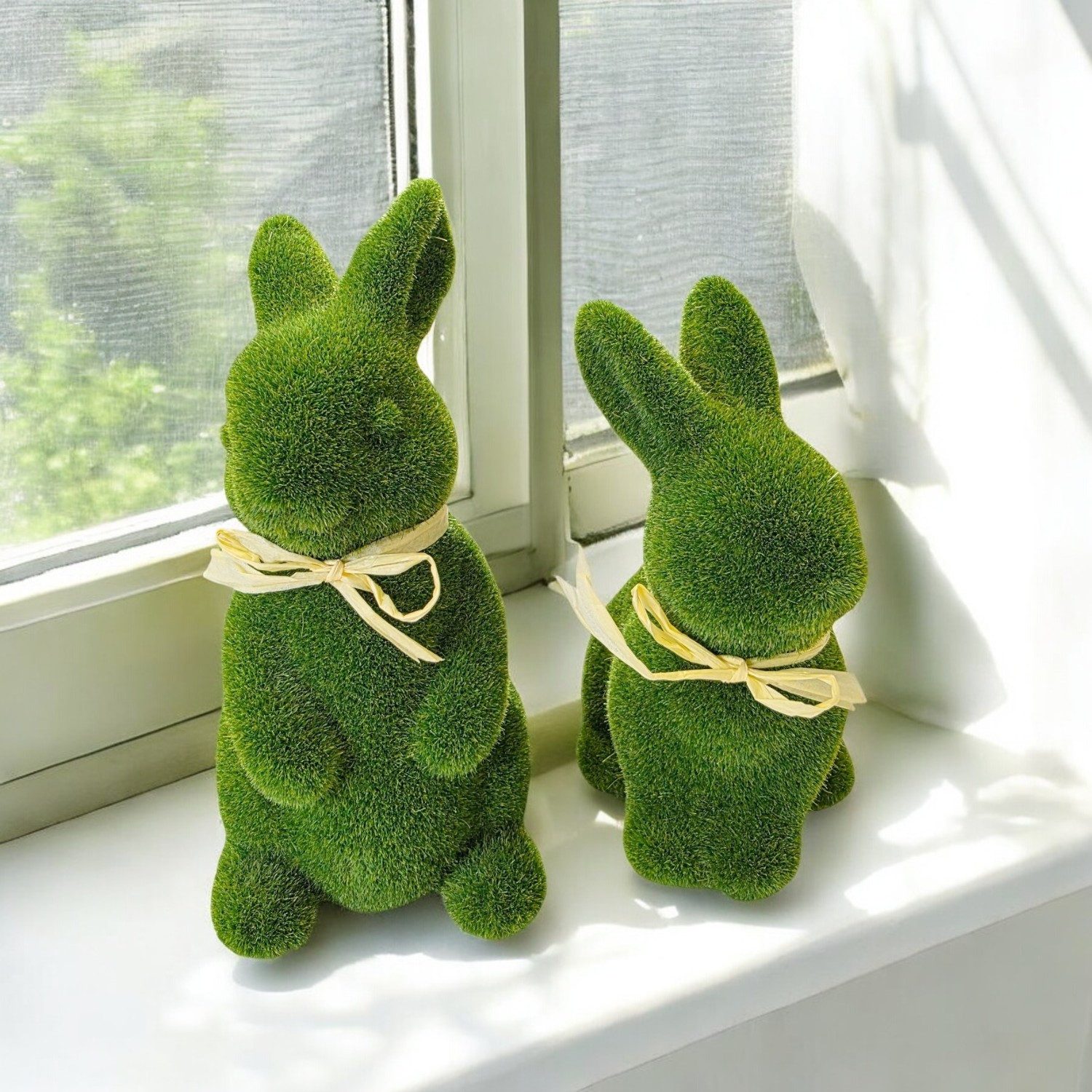 Macosa Home Osterhase 2er Set beflockt Grün Kunststoff Moosgrün Dekohase (Figur Dekohase Dekofigur Ostern Dekoration Tischdeko), Hase Skulptur Oster-Deko Osterdekoration