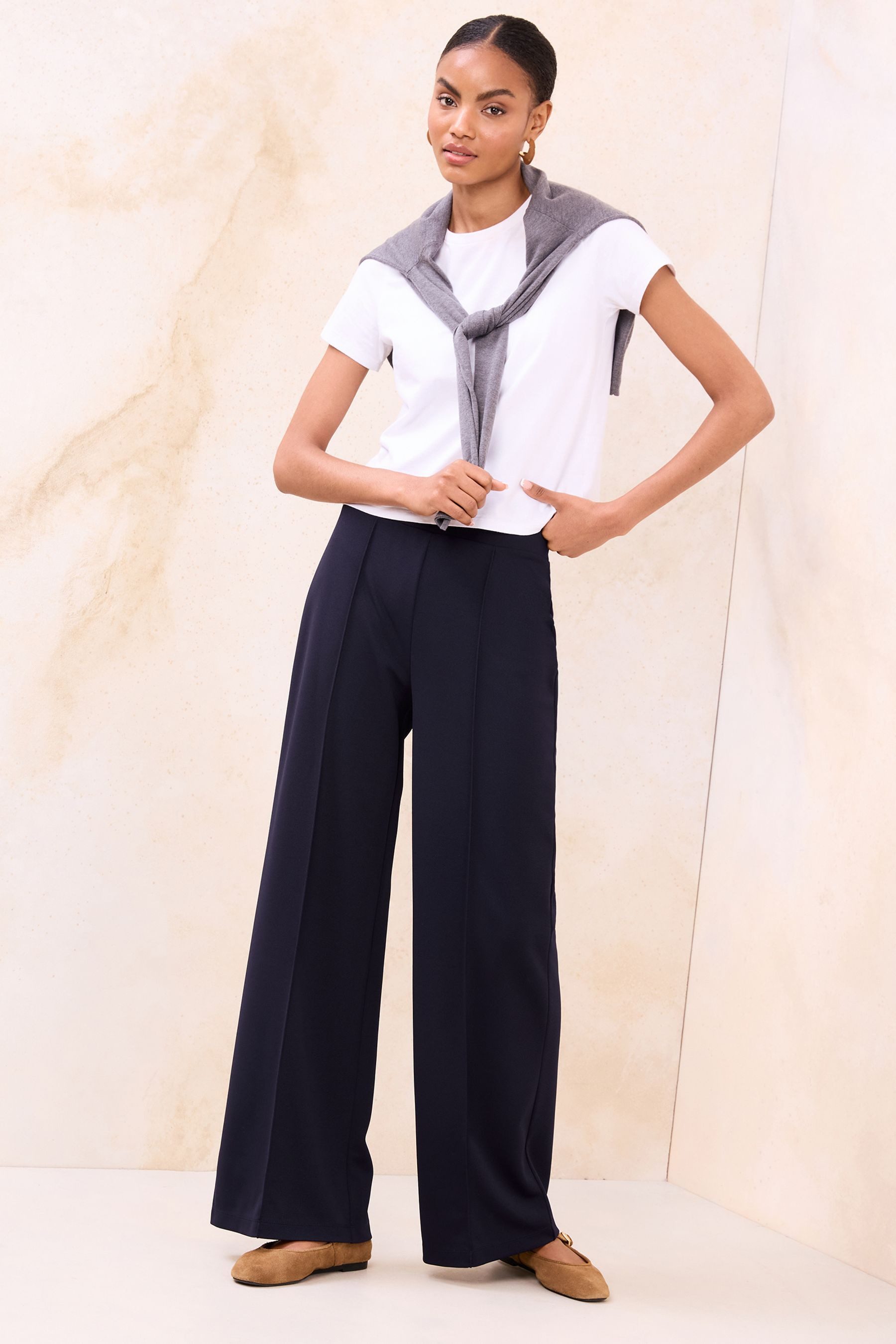 LIPSY Taillenhose Lipsy Hose mit hohem Bund und weitem Bein, Regular (1-tlg)