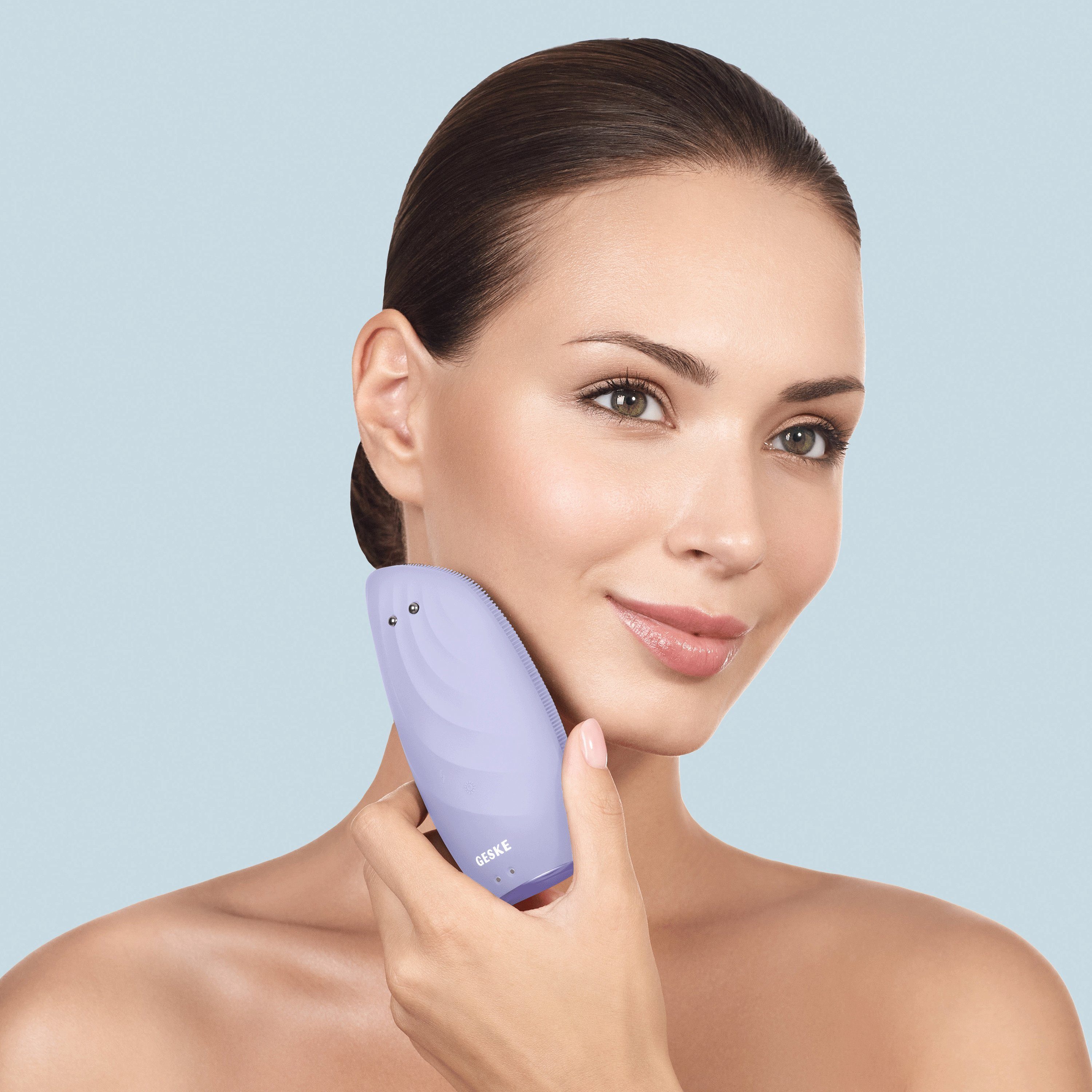 GESKE German Mit & APP Hautpflegeroutine. in erhältst (Gerät Device), der deine Purple Sonic Gerät 8 Brush & App (SmartAppGuided inkl. Thermo Facial Face-Lifter USB-Ladekabel), Beauty GESKE Du 1, Gesichtsreinigungsbürste personalisierte Packung Tech 2-tlg., SmartAppGuided™ Elektrische kostenloser