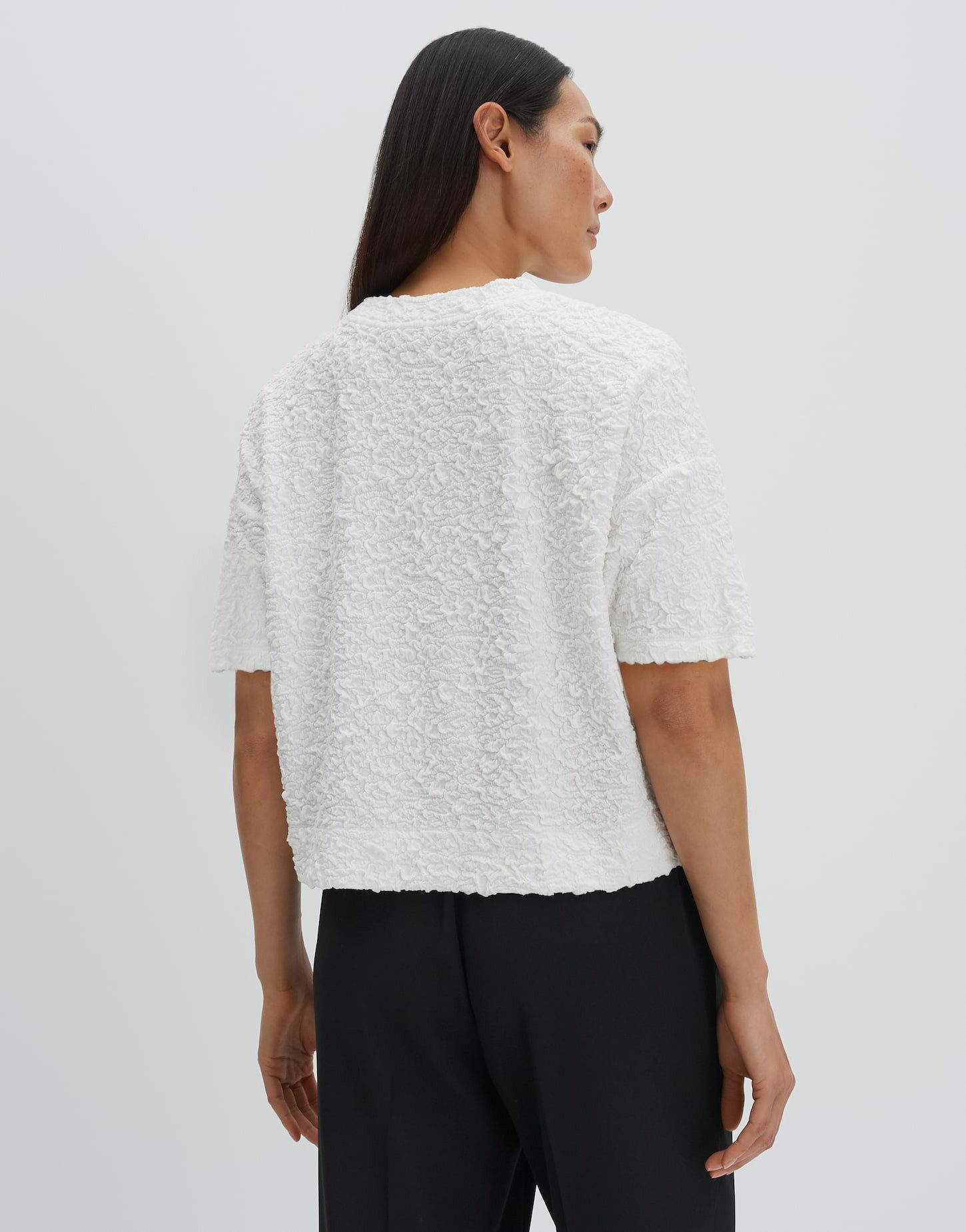 someday T-Shirt Keena mit 3D-Oberfläche Hoher Rundhals, boxy geschnitten für Business-Casual