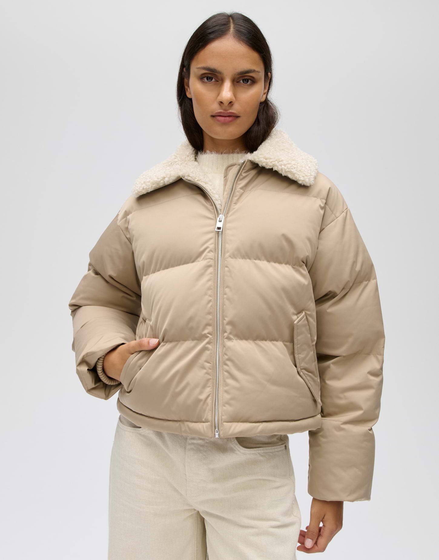 OPUS Steppjacke Hatchy aus Webware mit wasserabweisender Funktion Voluminöse Silhouette mit Fellimitatkragen und Steppmuster