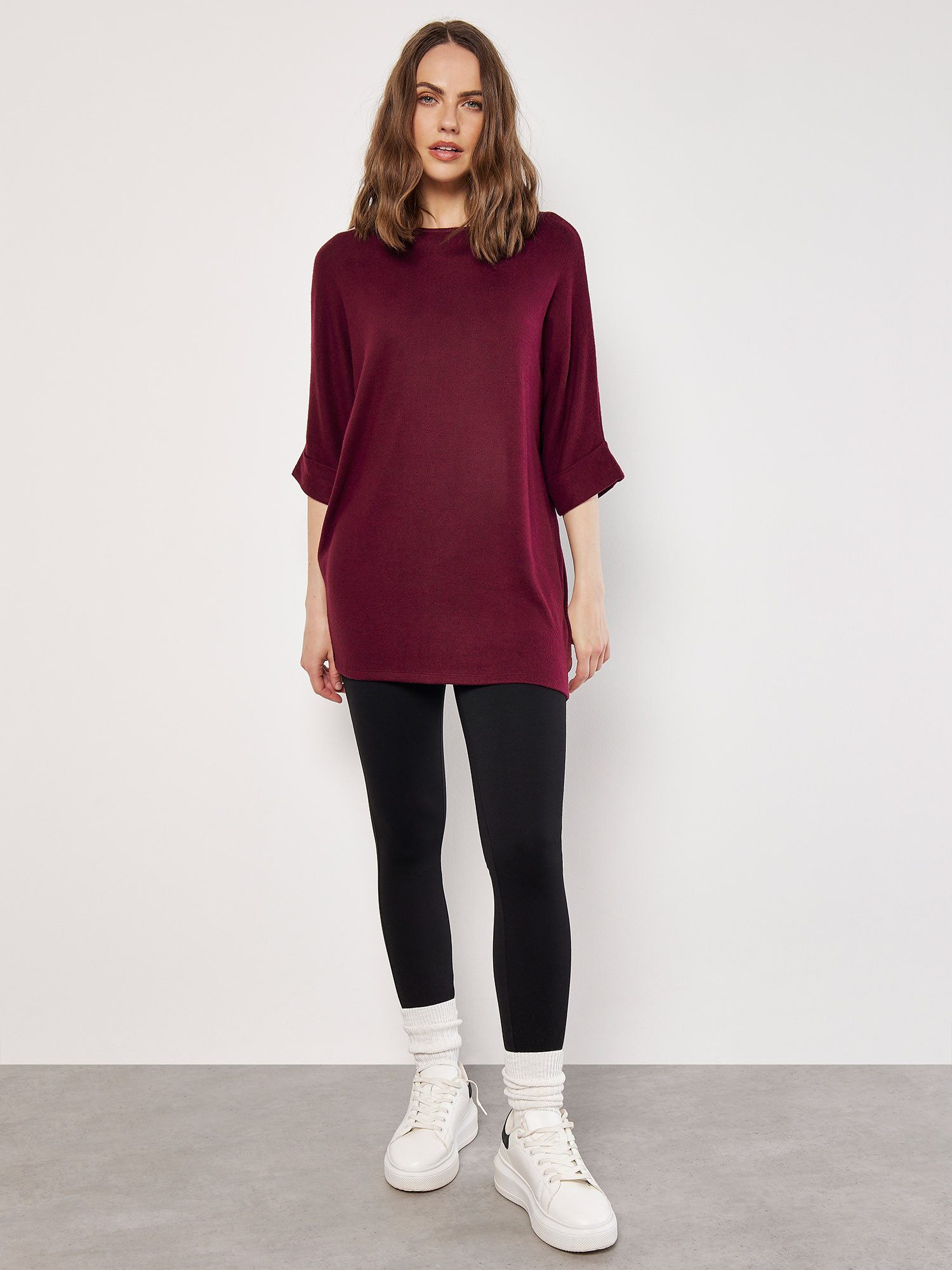 Apricot Rundhalsshirt Longshirt (1-tlg) mit Fledermausärmeln günstig online kaufen