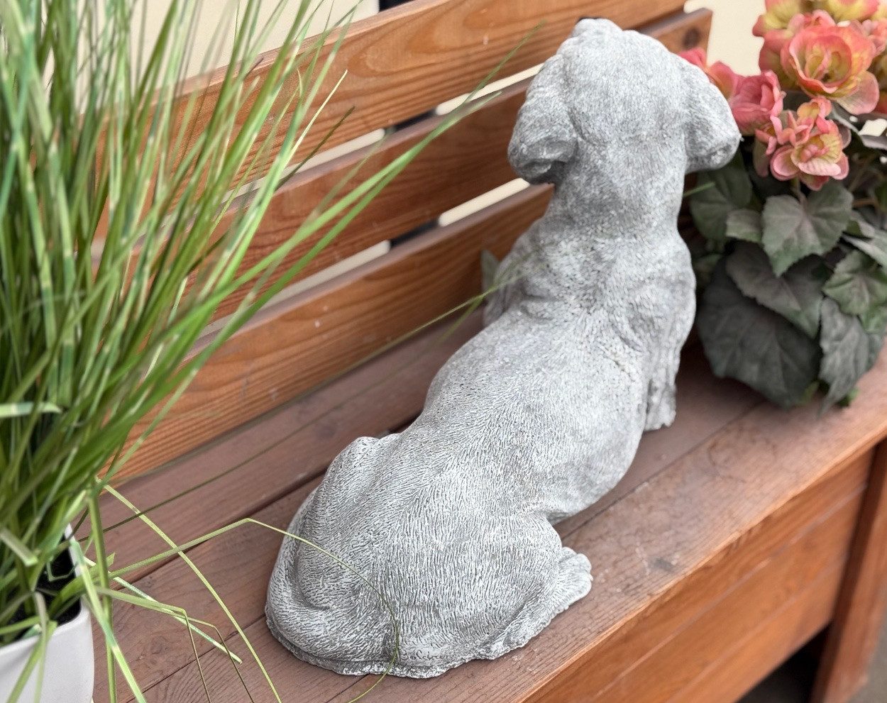 Stone and Style Gartenfigur Frostfeste Steinfigur Dackel XL lebensecht – Bild 4 von 4