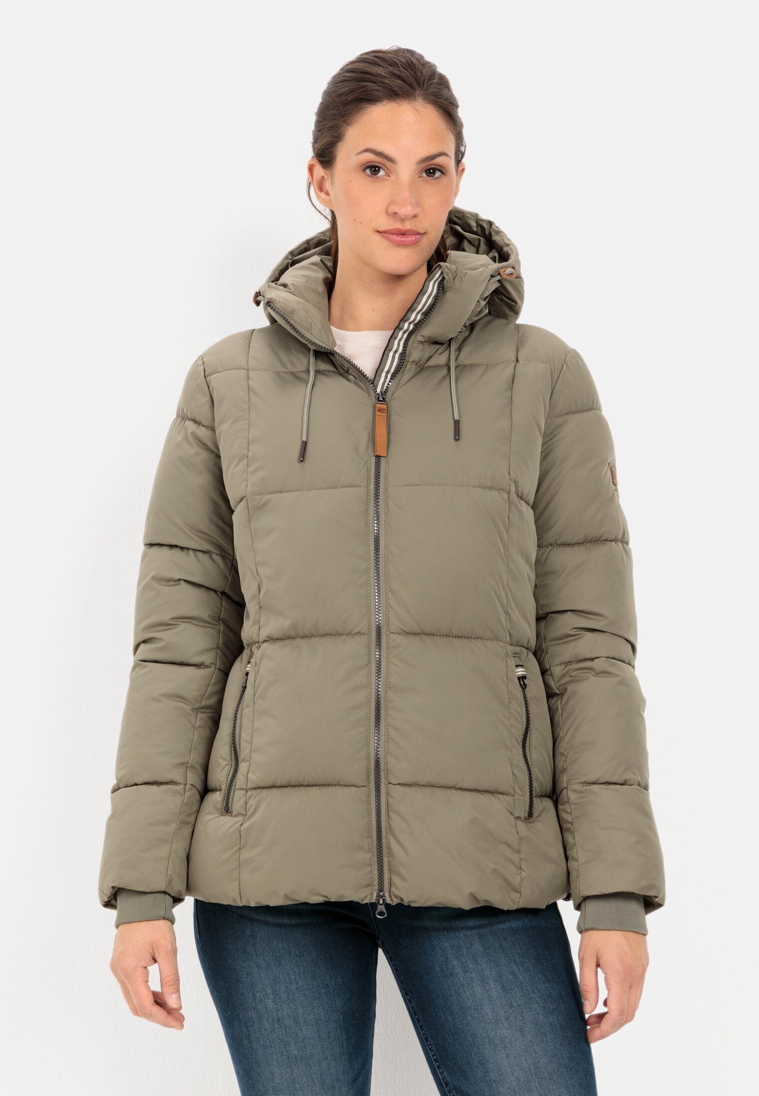 Winterjacke mit Kapuze