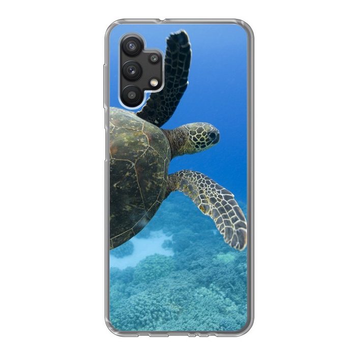MuchoWow Handyhülle Grüne schwimmende Schildkröte Fotodruck Handyhülle Samsung Galaxy A32 5G Smartphone-Bumper Print Handy
