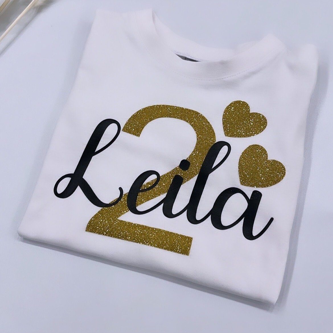 Lounis Print-Shirt Personalisiert, Babyshirt - - Geburtstagsshirt T-Shirt Kindershirt Kurzarm Geburtstag, Hellblau - - Namensshirt