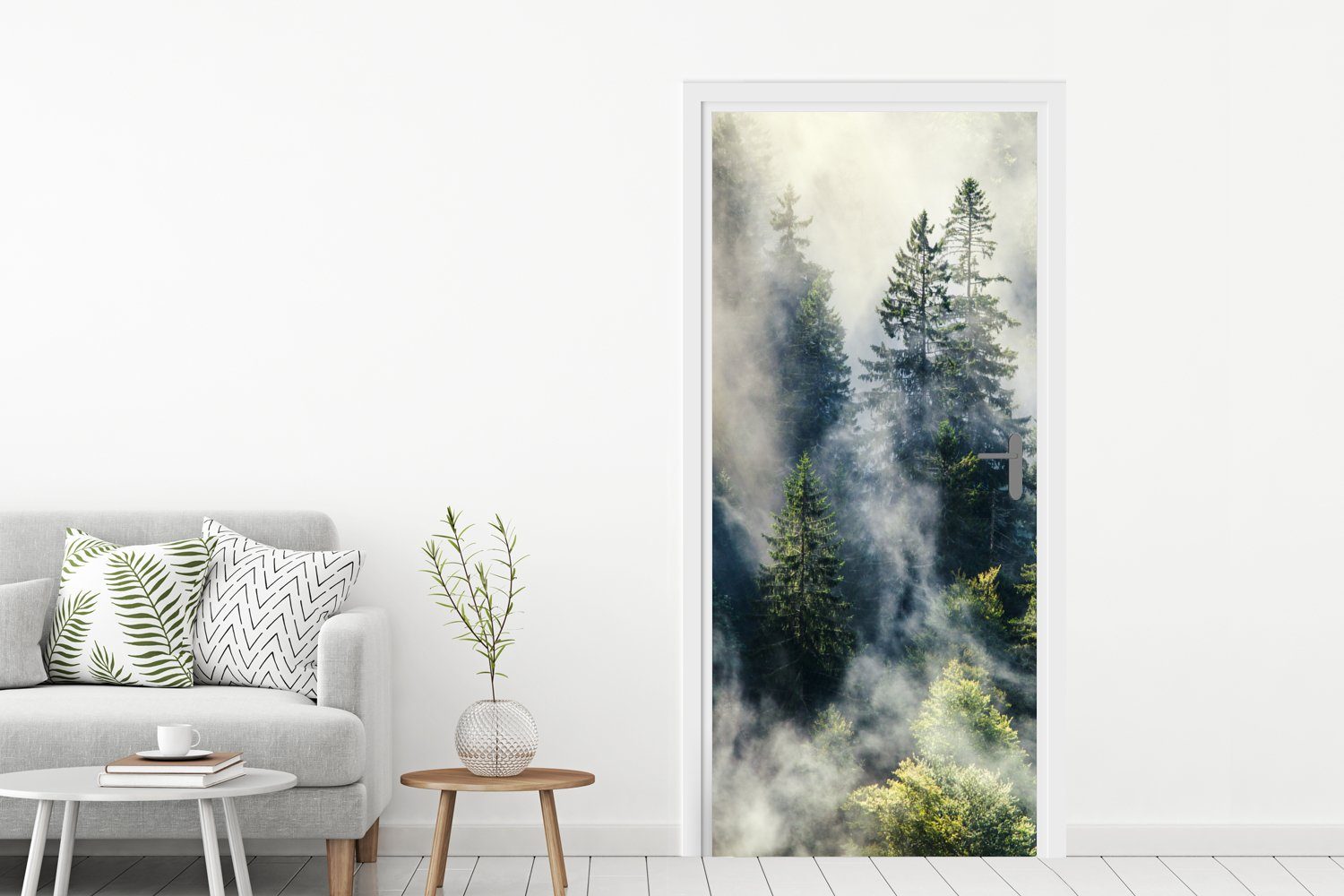 bedruckt, durch für MuchoWow Schwarzwald, ziehen Fototapete 75x205 St), Nebelschwaden Türaufkleber, (1 cm Tür, den Türtapete Matt,
