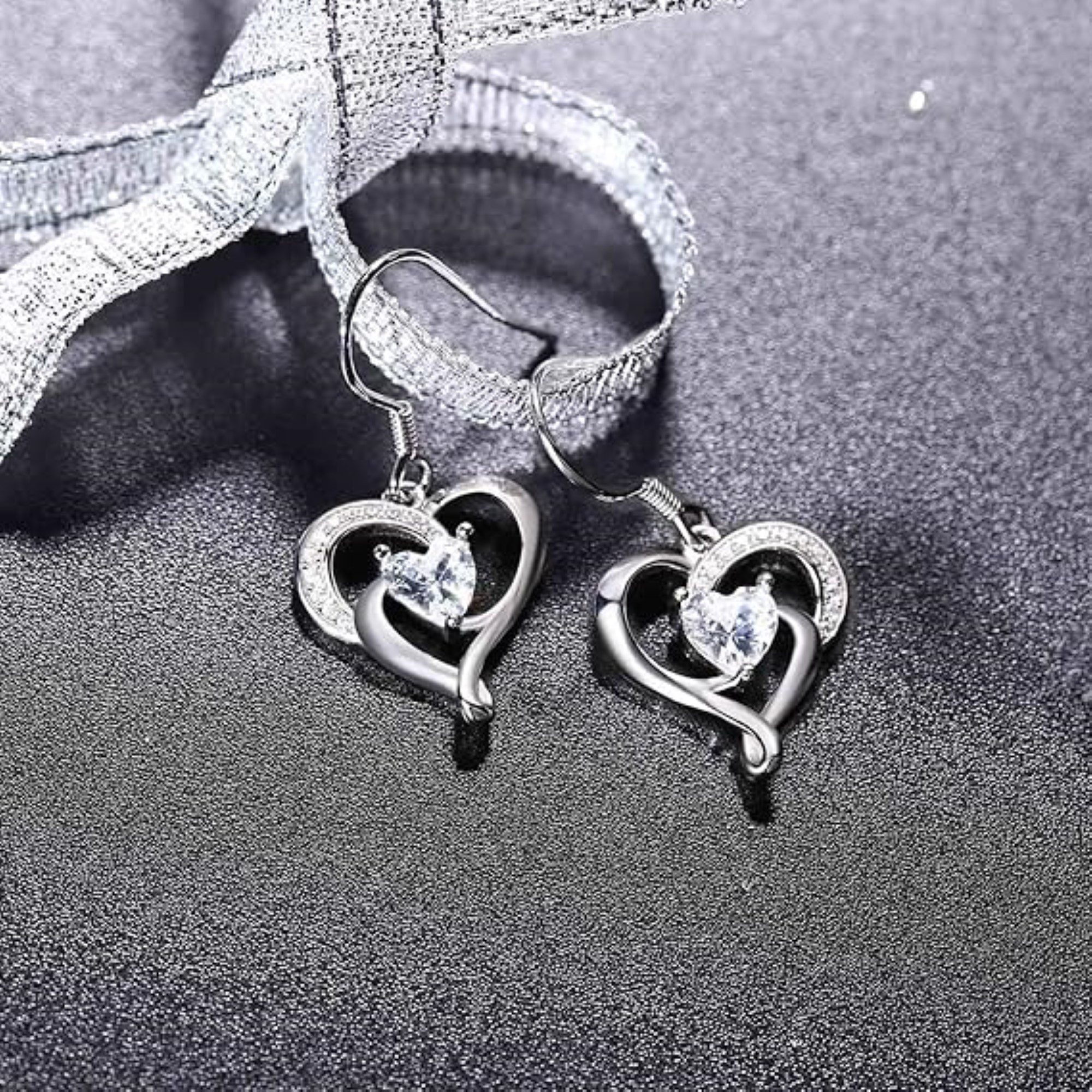 J. Rosée Paar Ohrhänger Swarovski Elements Kristall-Ohrstecker aus 925er Sterlingsilber (1 Paar Herz Ohrhänger inkl. Geschenkverpackung, 2-tlg., 1 Paar Herz Ohrhänger mit Kristallsteinen, inkl. Geschenkverpackung), 925 Sterlingsilber, nickelfrei, hochwertige verarbeitung