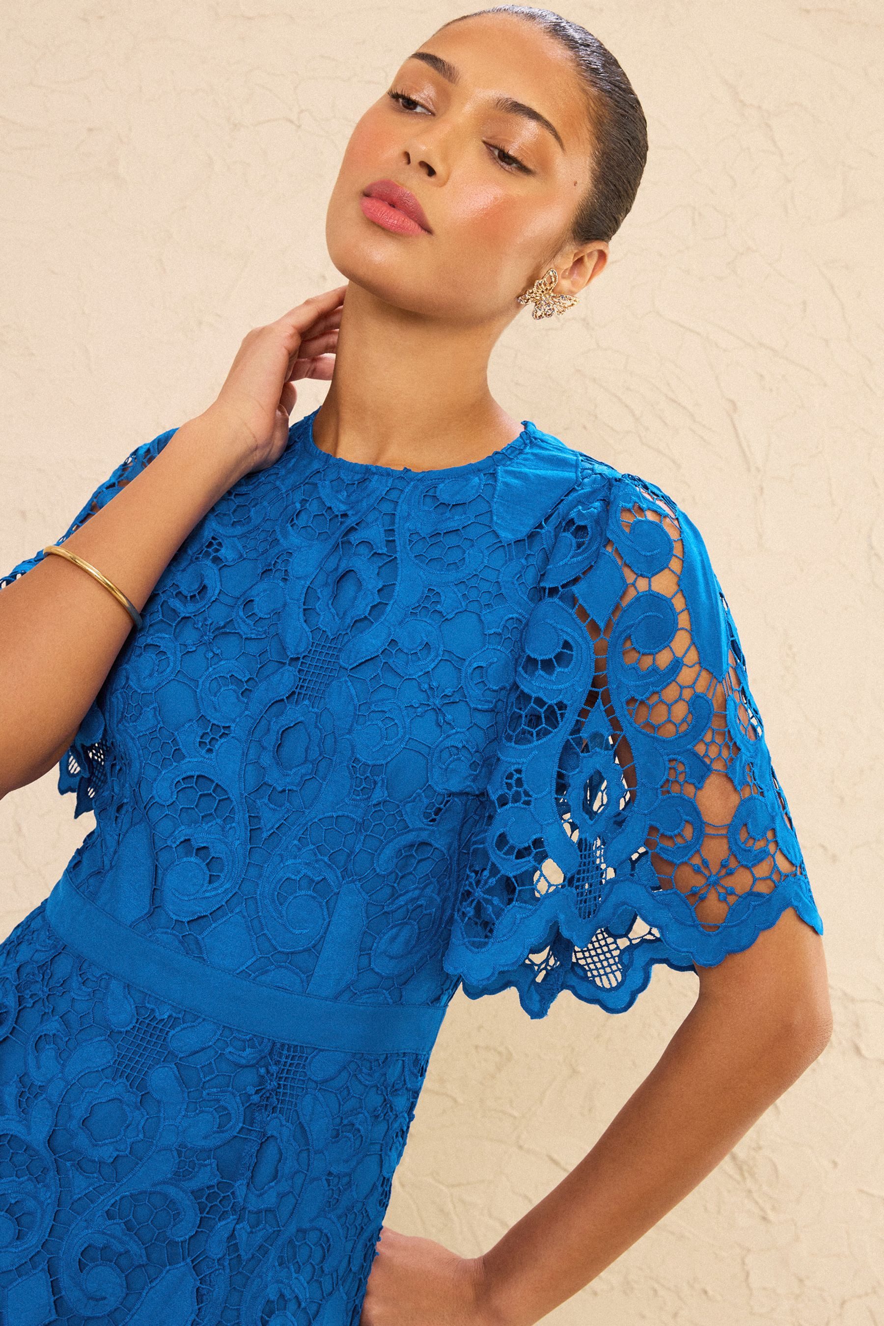 Love & Roses Midikleid Love & Roses Midikleid mit Spitze, Regular (1-tlg)
