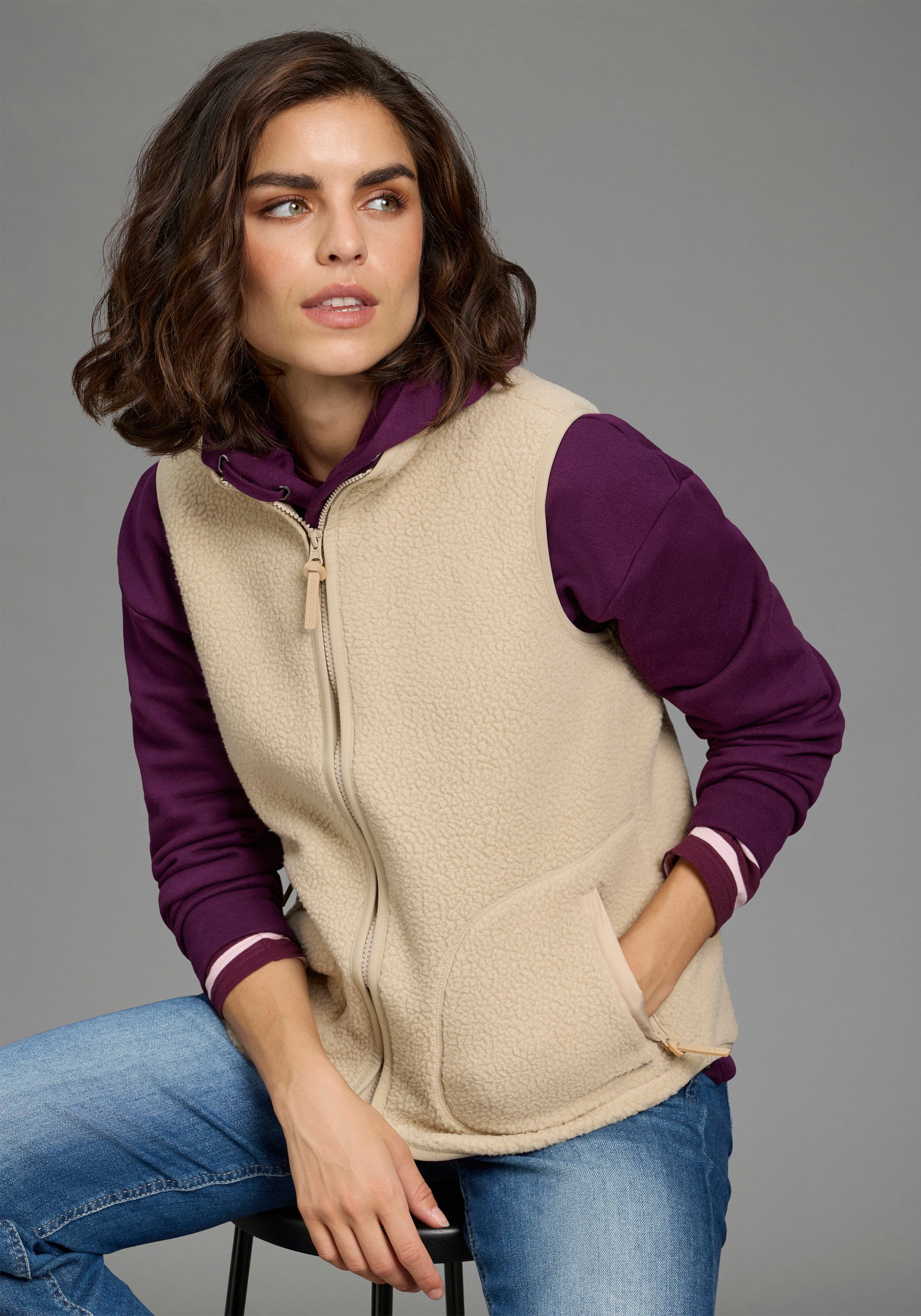 KangaROOS Fleeceweste Weste aus Teddy Fleece für den Übergang