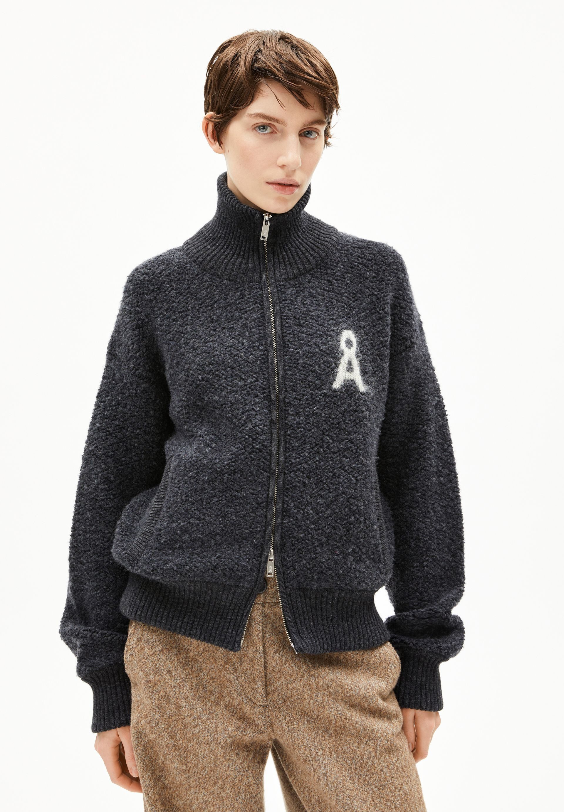 Armedangels Cardigan ICONIC Å BOUCLÉ (Mock-Ausschnitt, Oversized Fit)