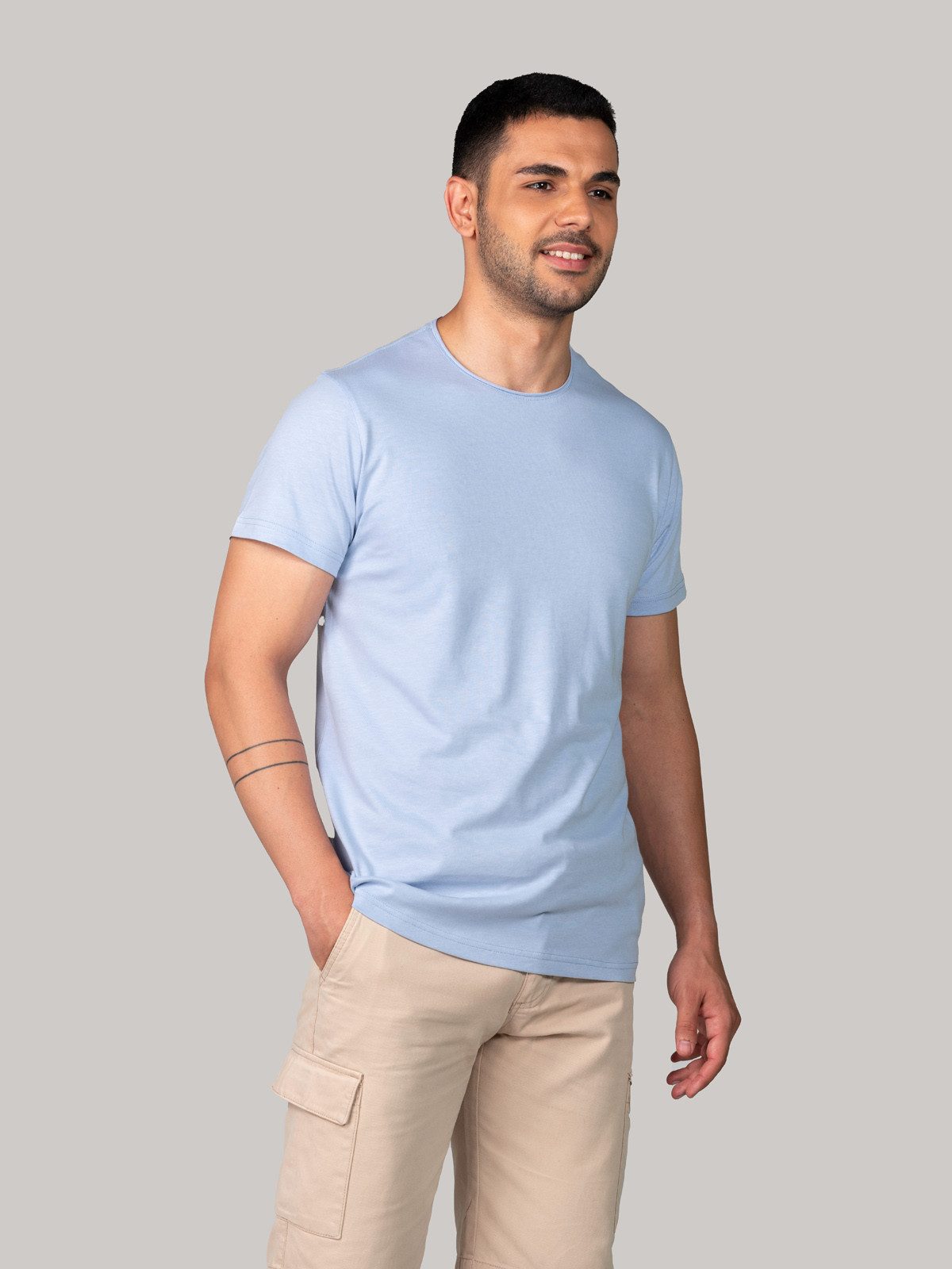 BLUVERD Kurzarmshirt Geschnittenes Basic-T-Shirt mit Rundhalsausschnitt