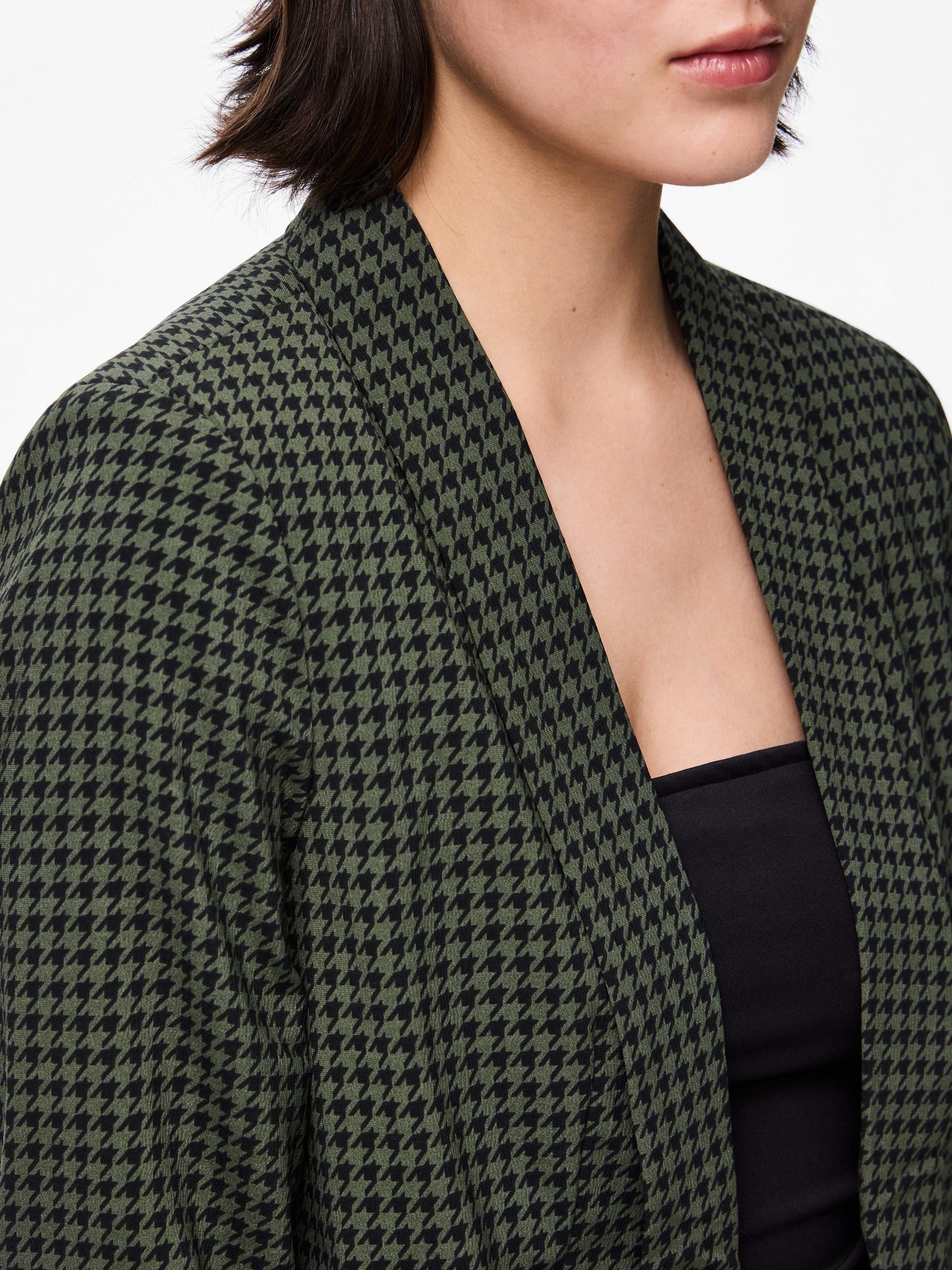 pieces Blusenblazer PCBOSELLA 3/4 PRINTED BLAZER NOOS mit 3/4 Ärmel