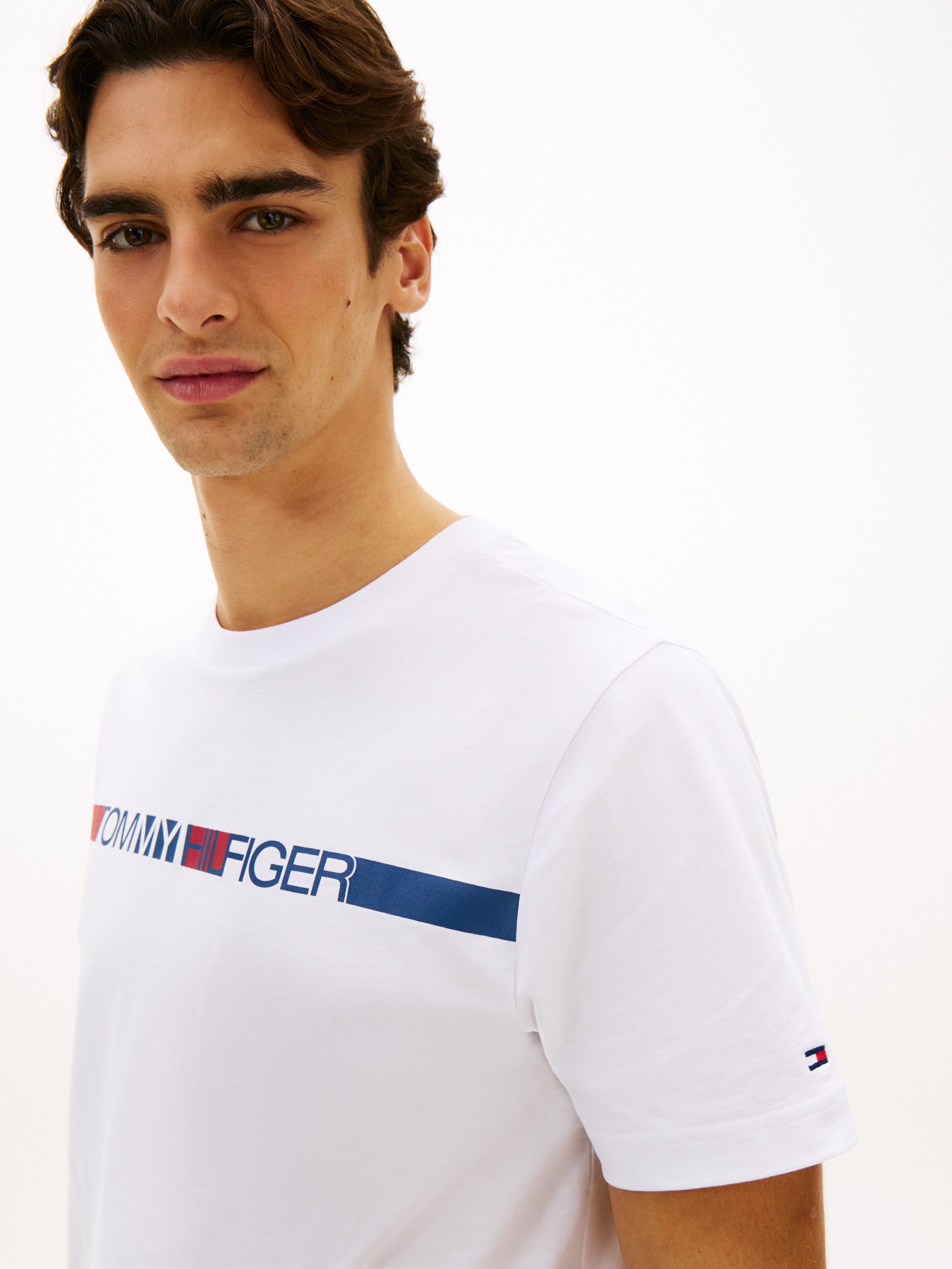 Tommy Hilfiger T-Shirt BRAND LOVE STRIPE Regular fit mit Rundhalsausschnitt günstig online kaufen