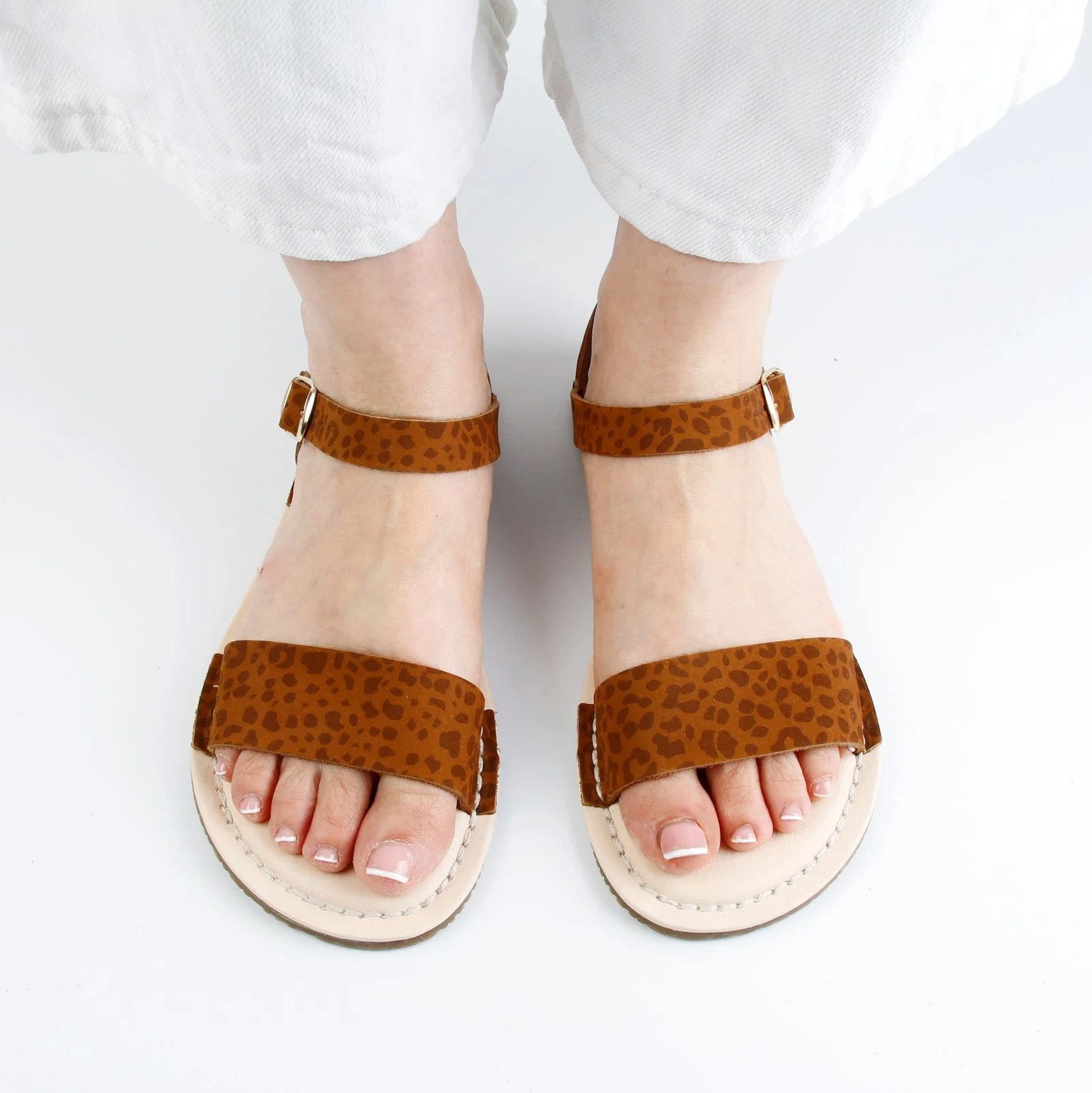 Grand Step Shoes Barfusssandale Fira Barfoot Nubuleder braun Damen Sandale