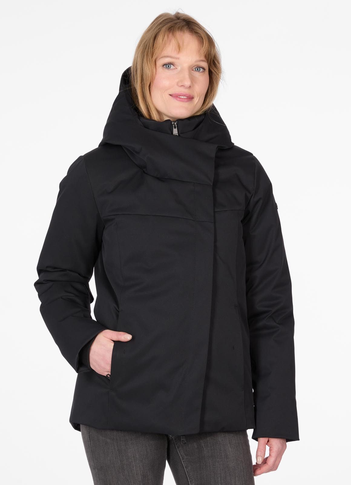 Ragwear Funktionsjacke PAVLEEN SHORT wasserabweisend, gefüttert, mit Kapuze und Stehkragen in 2in1 Optik