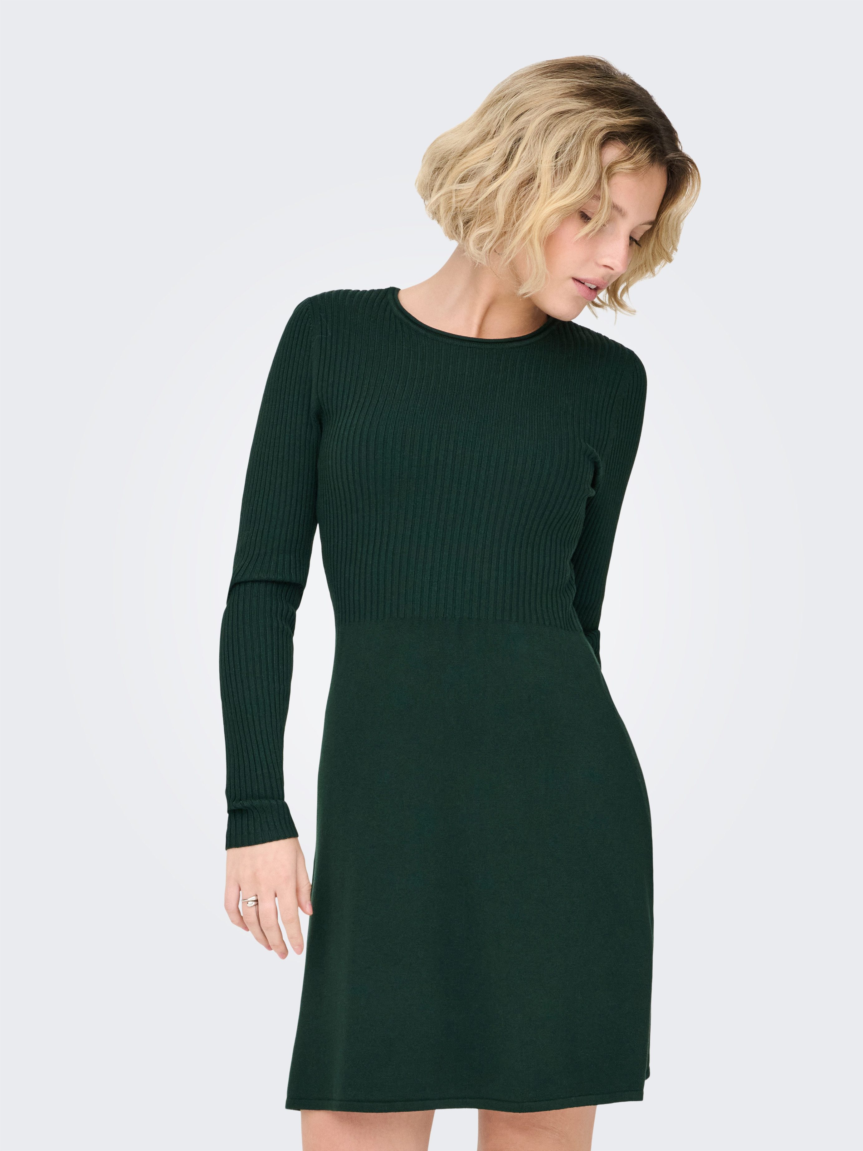 ONLY Minikleid ONLMISTY LIFE LS O-NECK RIB DRES EX KNT Viskosemischung, regular fit, Rundhals