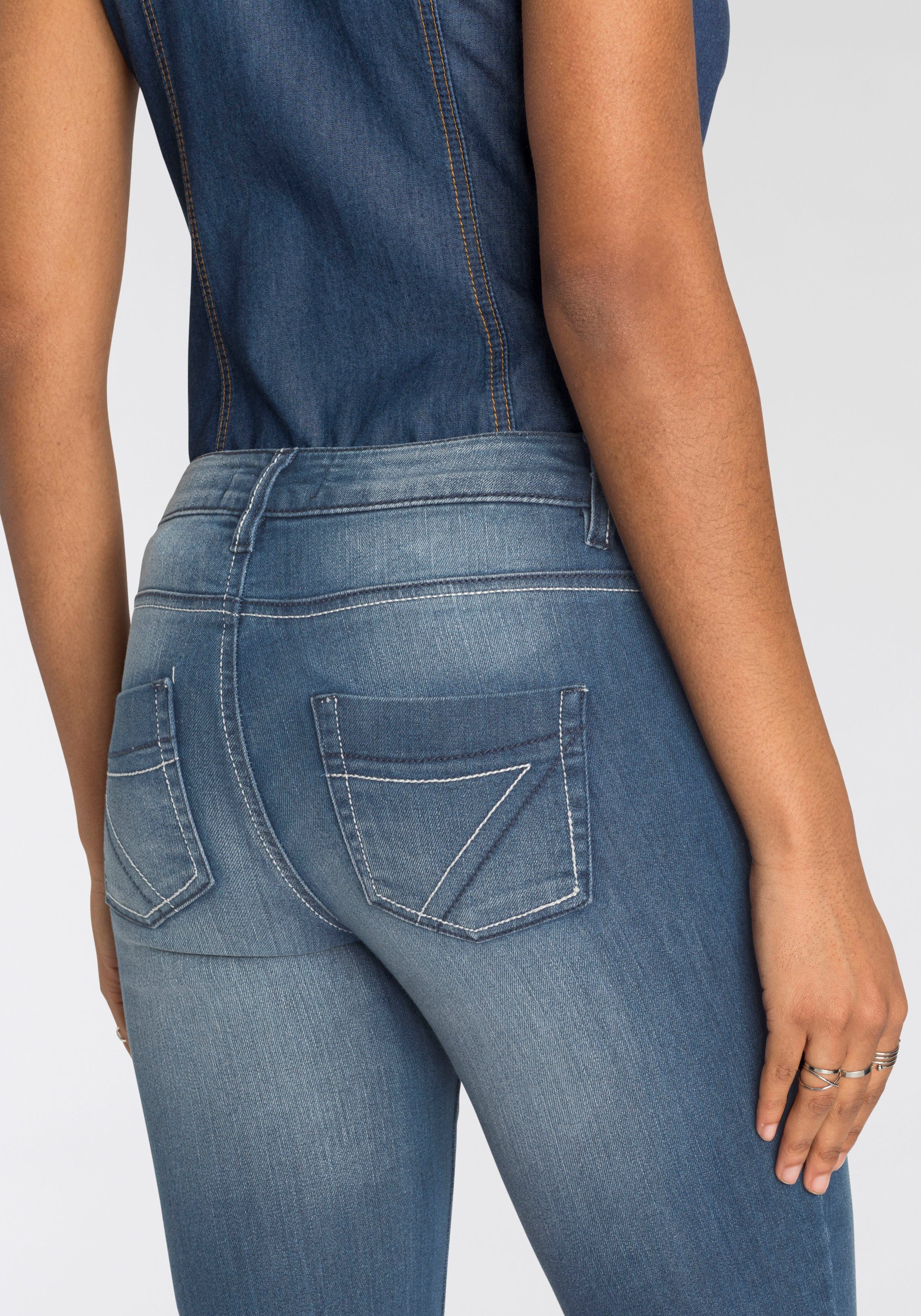 Arizona Bootcut-Jeans mit Kontrastnähten Mid blue-used Waist