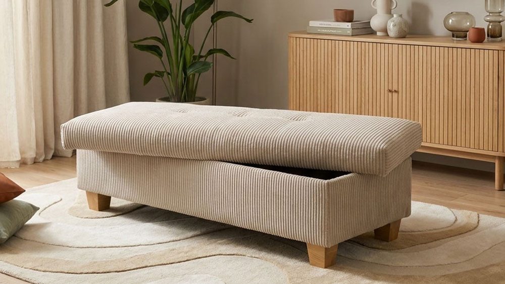 OTTO home Hocker Eggery 131 cm, mit großem Staufach & bequem gepolstert, Polsterhocker Egedal mit Staufach, passend zum Sofa