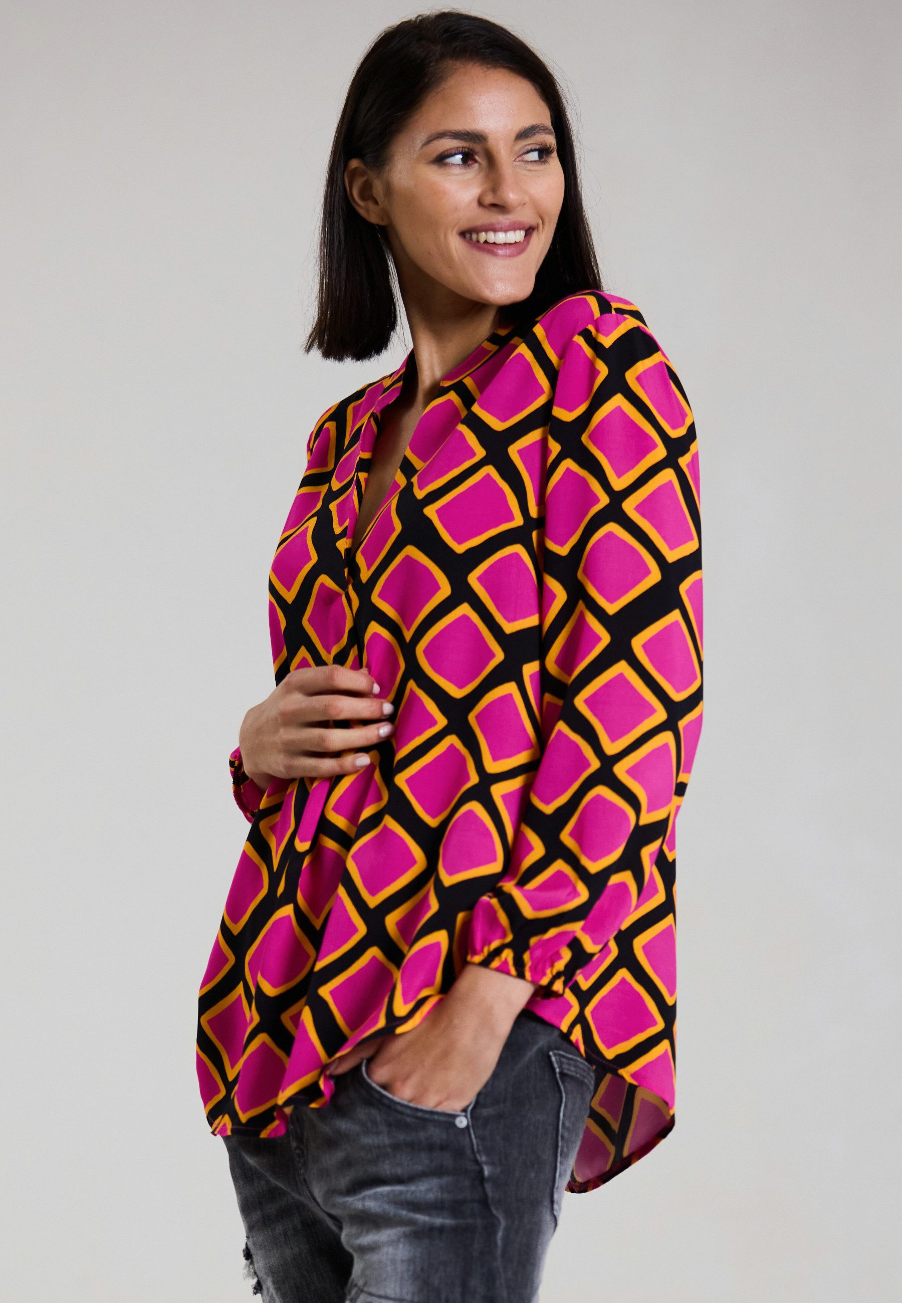 Andijamo-Fashion Schlupfbluse GEO POP Kraftvoller Rautendruck
