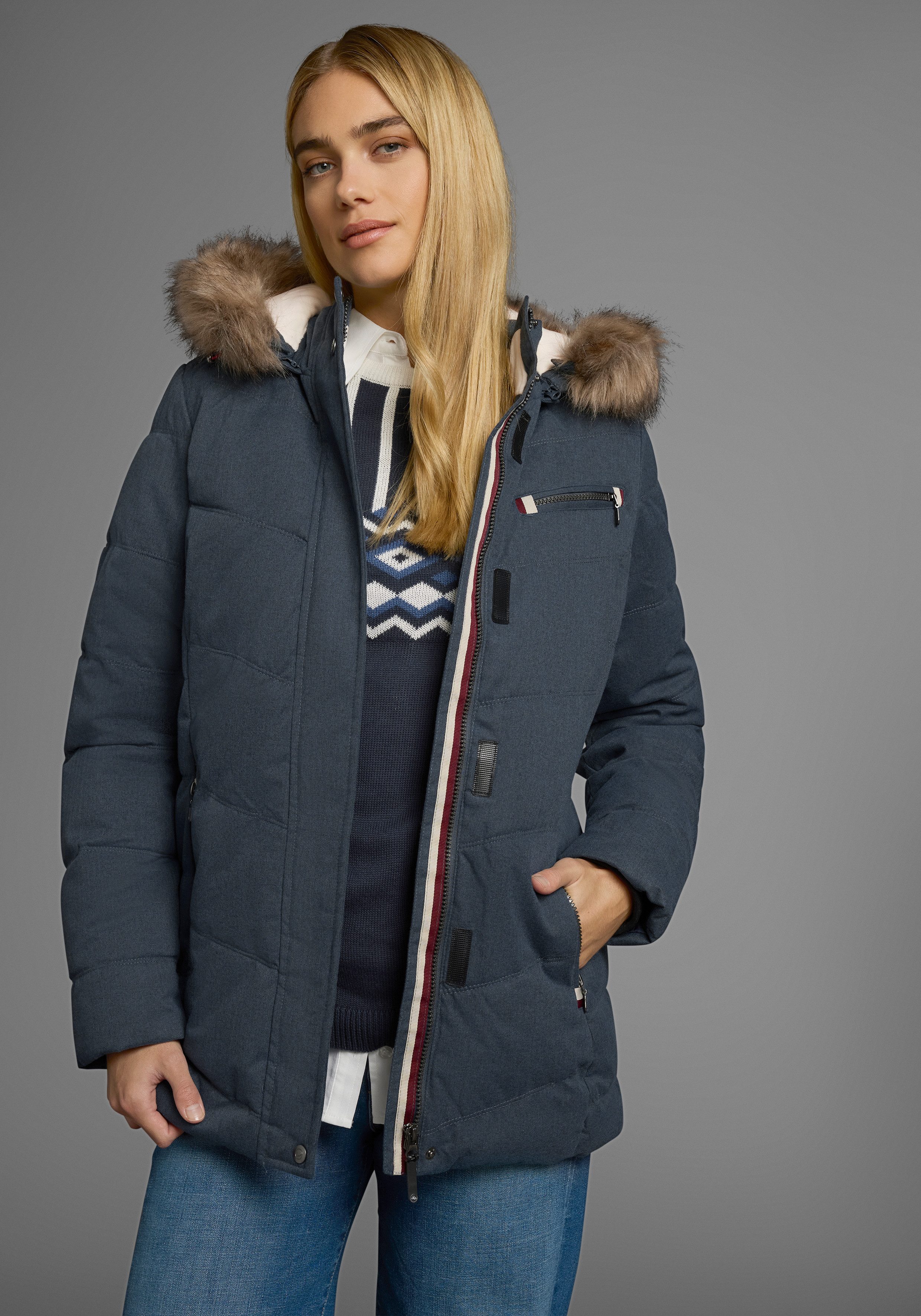 Polarino Steppjacke mit abnehmbarer Kapuze, mit Fellimitat, viele Taschen – Bild 3 von 5