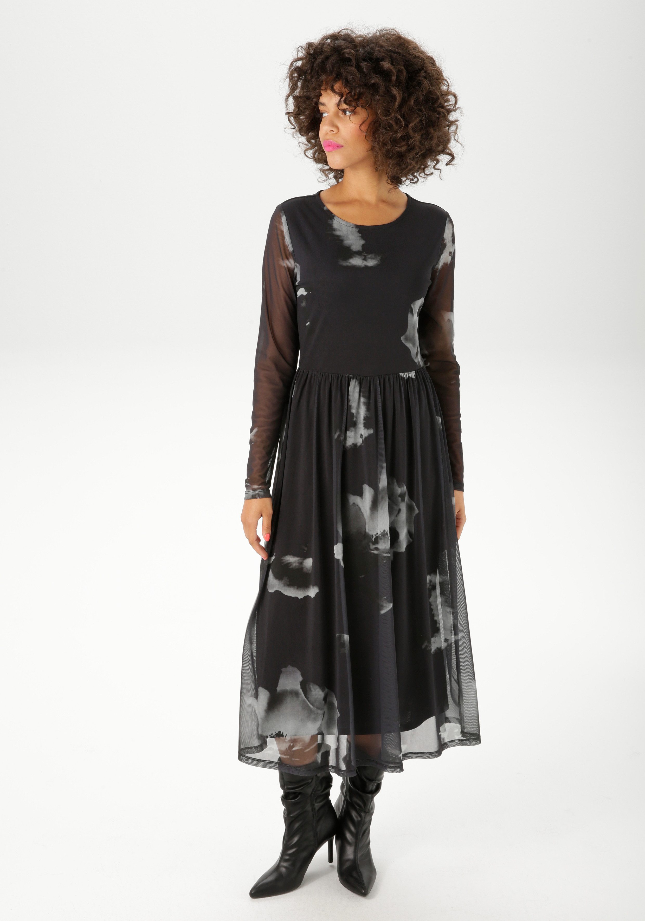 Aniston CASUAL Midikleid mit großflächigen Batik-Blüten günstig online kaufen