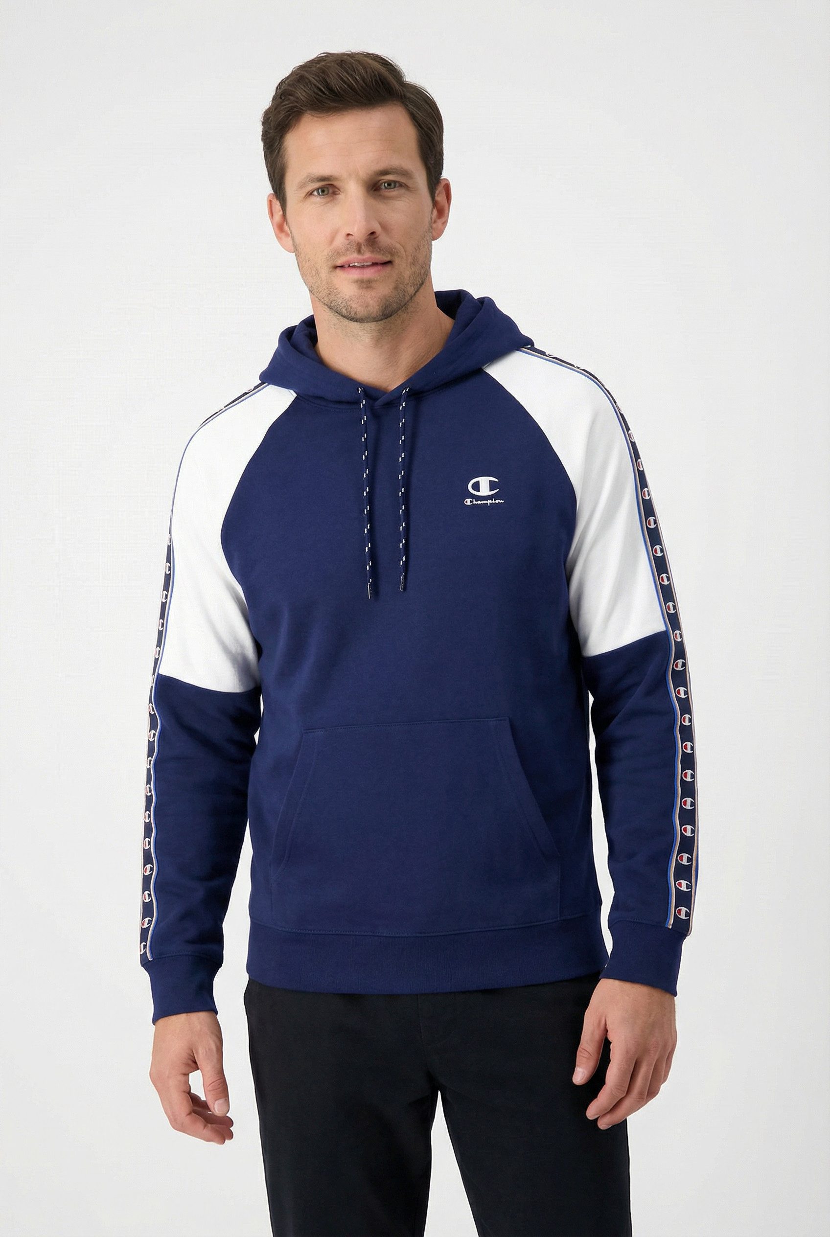 Champion Kapuzensweatshirt Sports-inspired Interlock Hoodie with Tape detailing für sportliche Aktivitäten, mit Rundhalsausschnitt