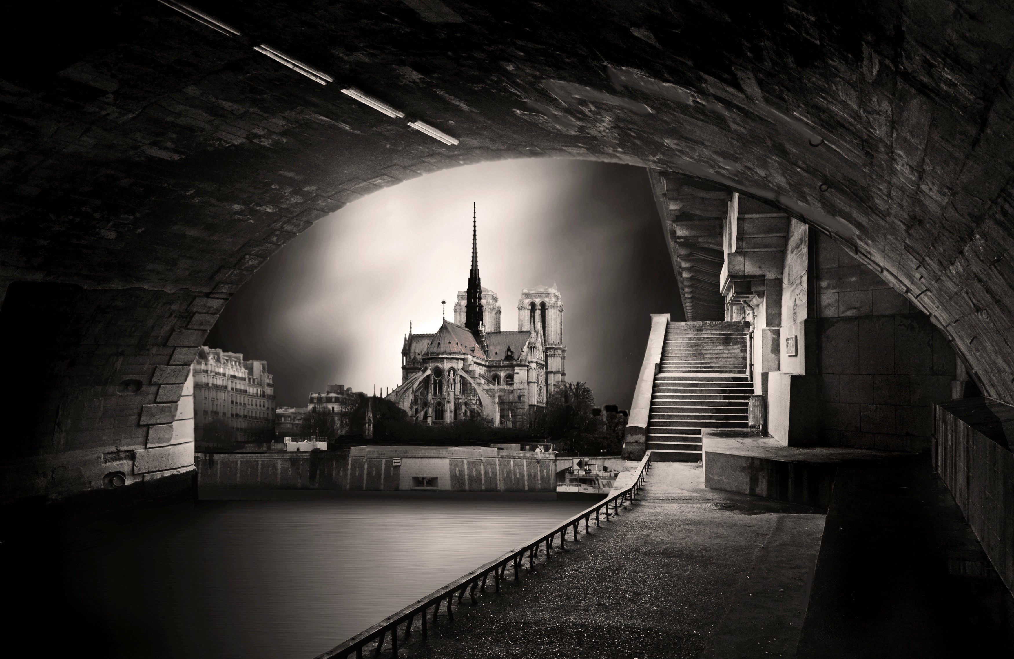 Fototapete VLIES-Tapete Premium View Beton Schloss Kirche Turm Schwarz Weiß
