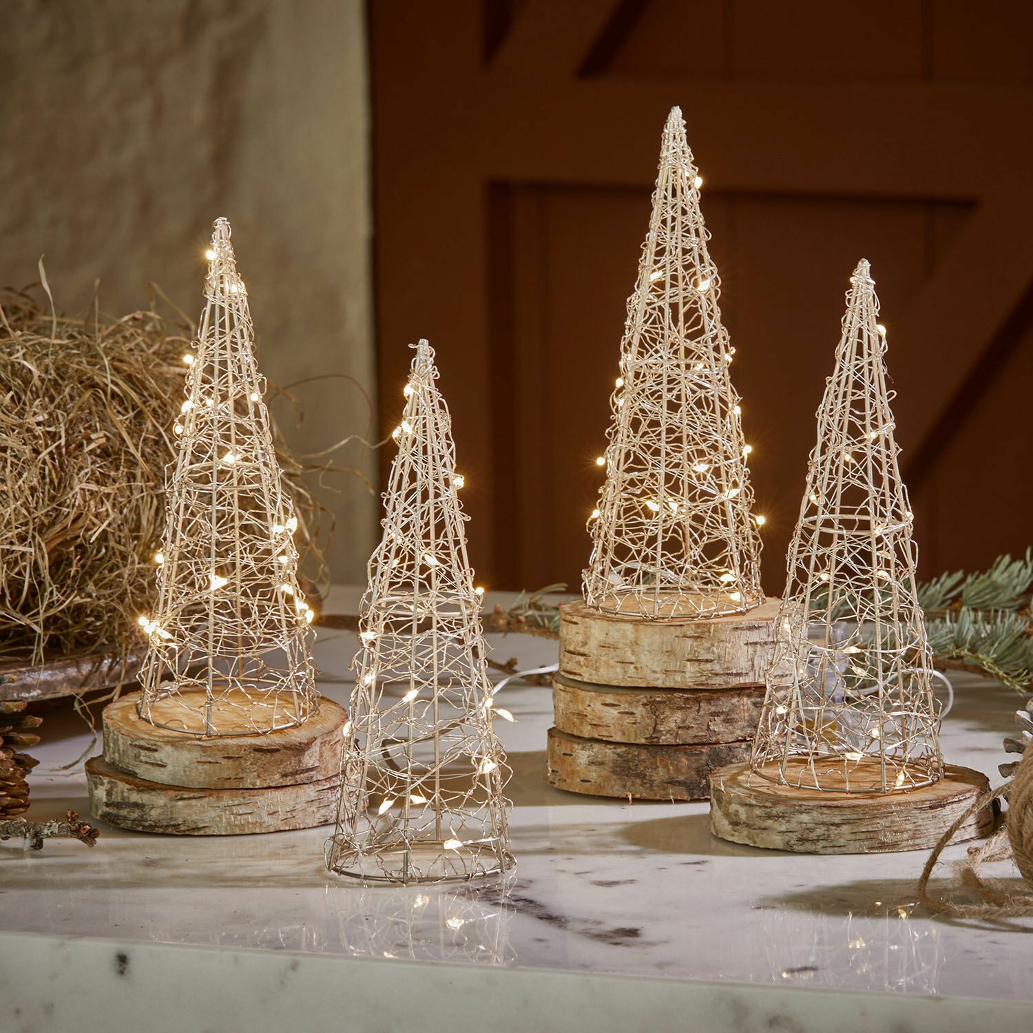 Mirabeau Weihnachtsfigur LED-Baum 4er Set Velkrin günstig online kaufen