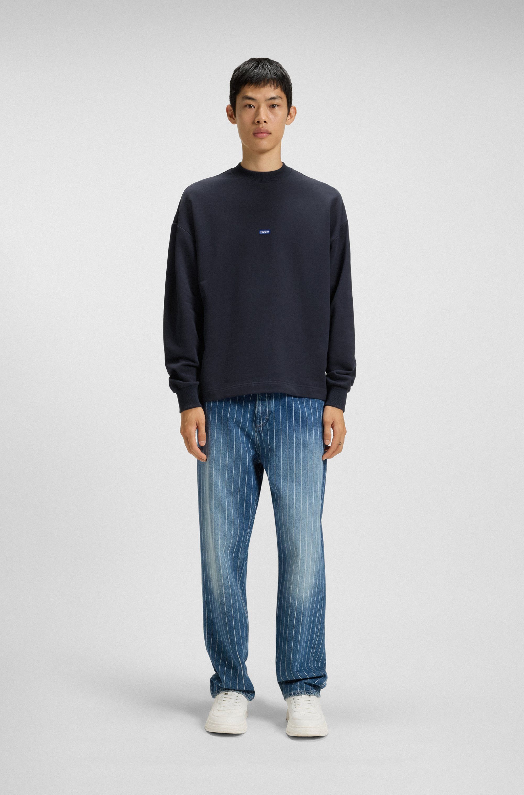 HUGO Blue Sweatshirt Nedro Rundhalsausschnitt, Regular Fit, Logo-Patch