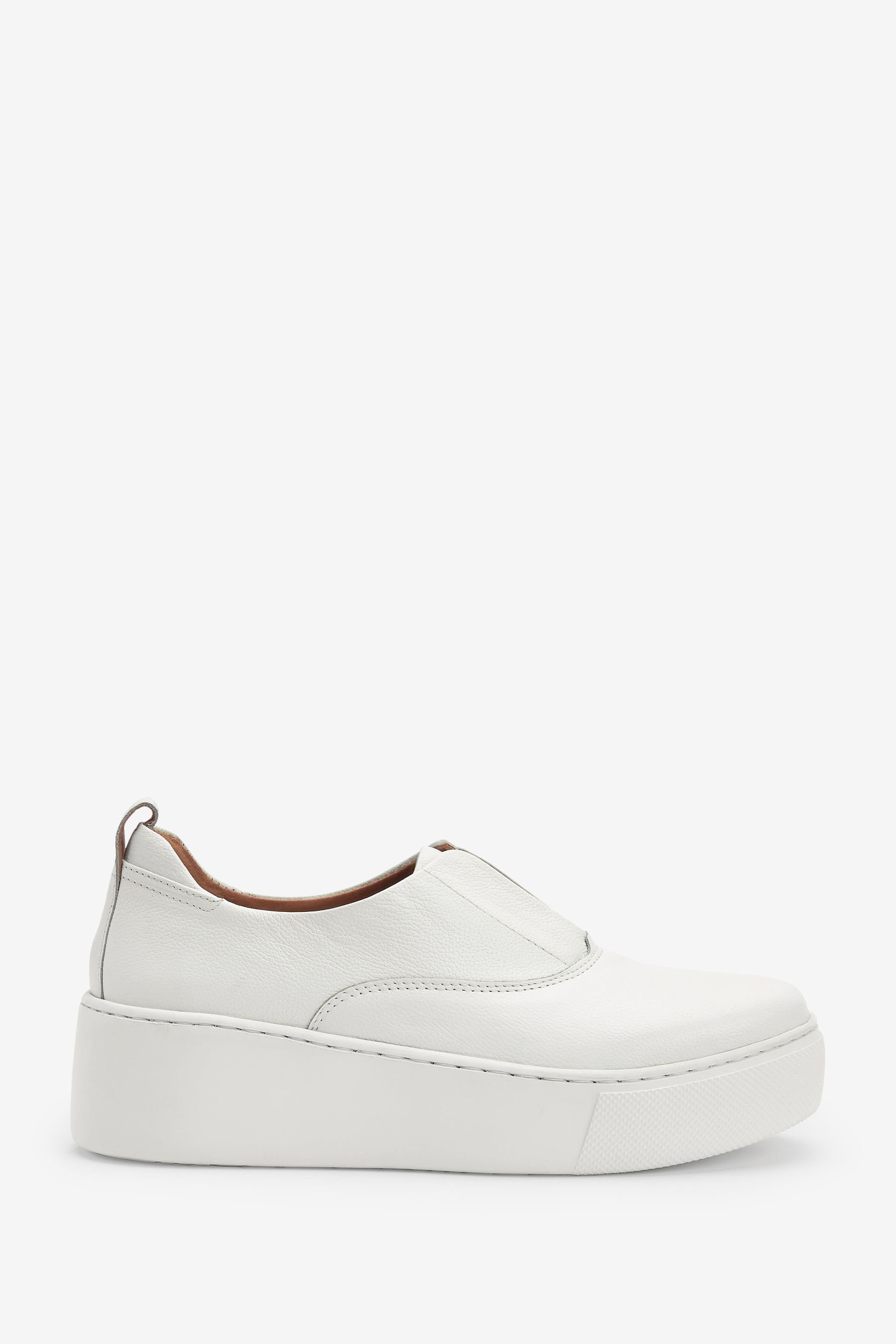 Next Signature Slip-in-Sneaker mit Keilabsatz Sneaker (1-tlg) White