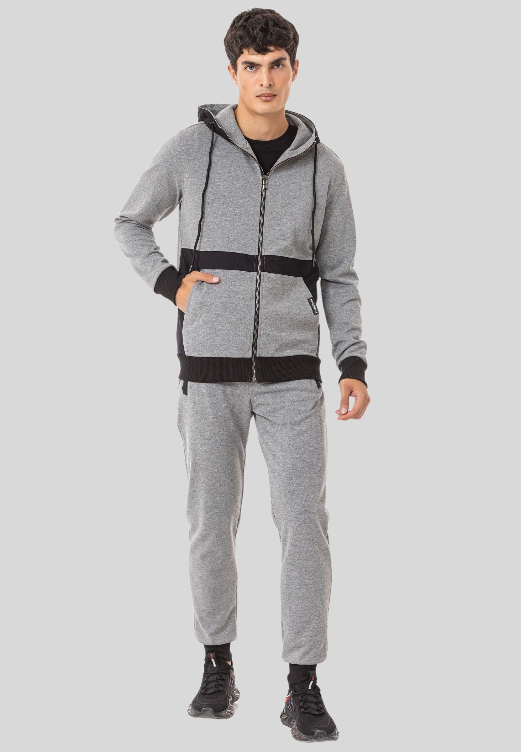 Cipo & Baxx Trainingsanzug Jogginganzug (2-tlg), im Kontrast-Design