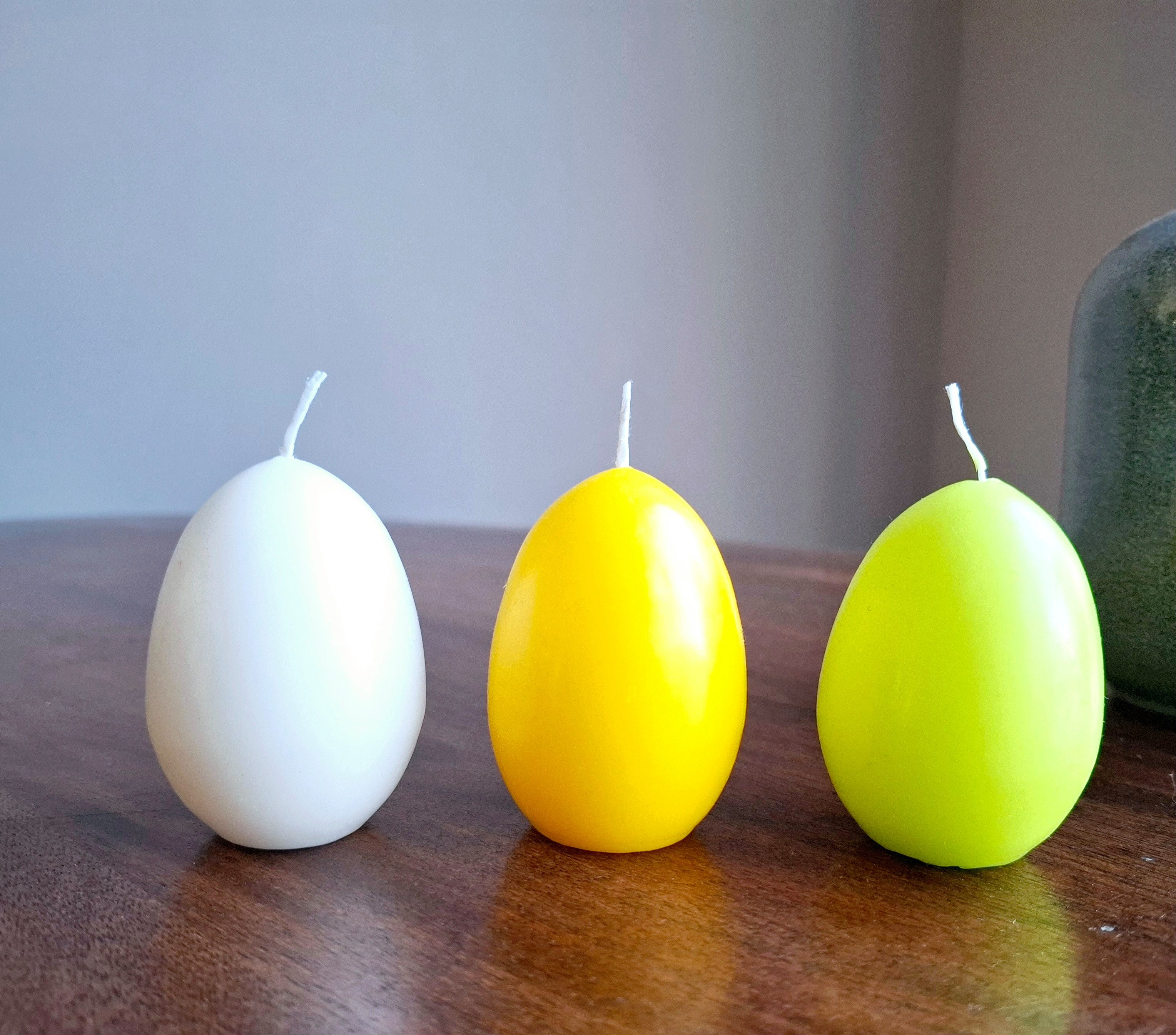 meytrade Formkerze Eikerzen im Set, Osterdeko für den Tisch, Osterkranz im Frühling (3-tlg), Qualitätskerzen mit langer Brenndauer