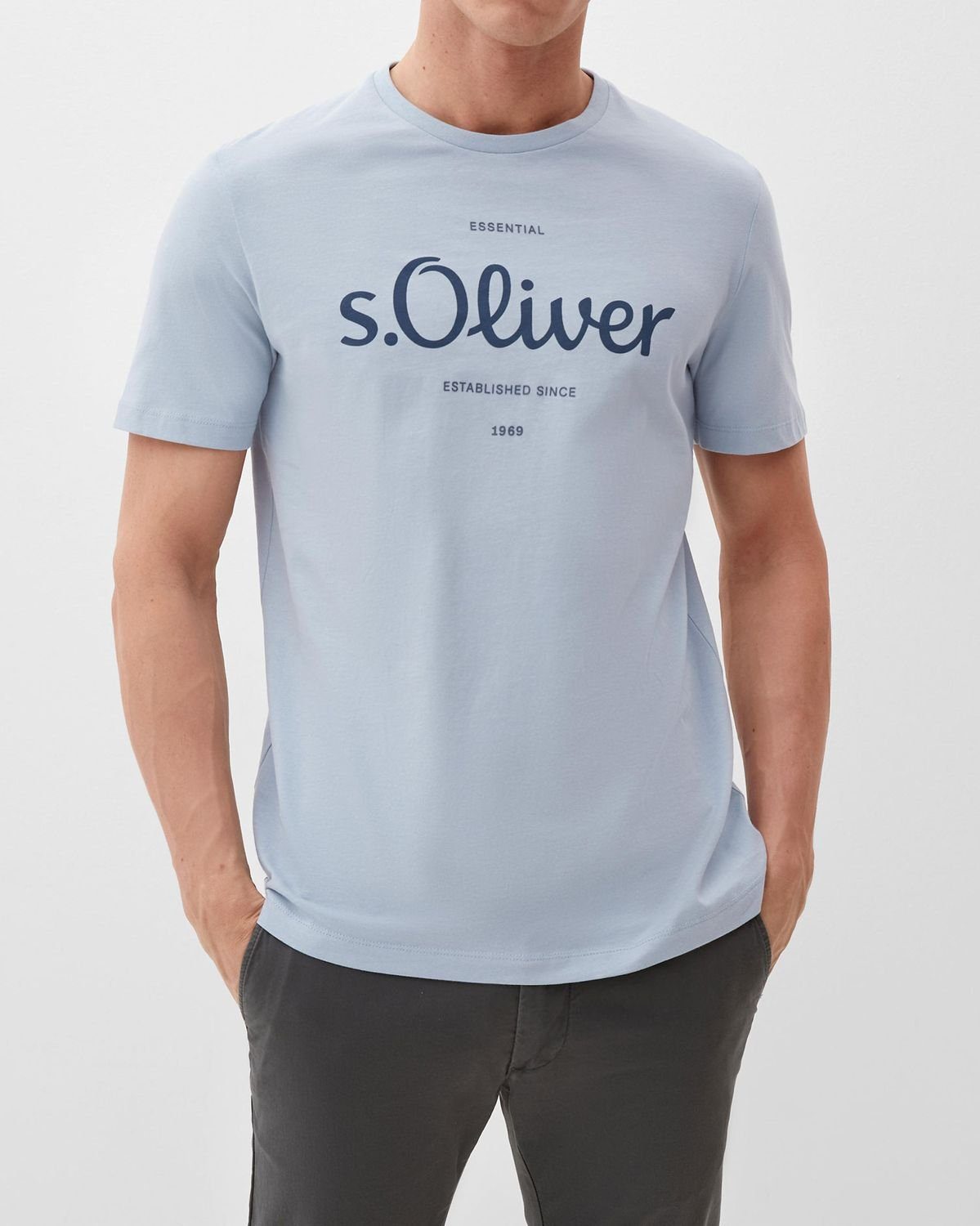 s.Oliver T-Shirt Red-Label (2-tlg) kurzarm, 2er Pack Logo-Aufdruck, Hellblau Rundhals-Ausschnitt, im