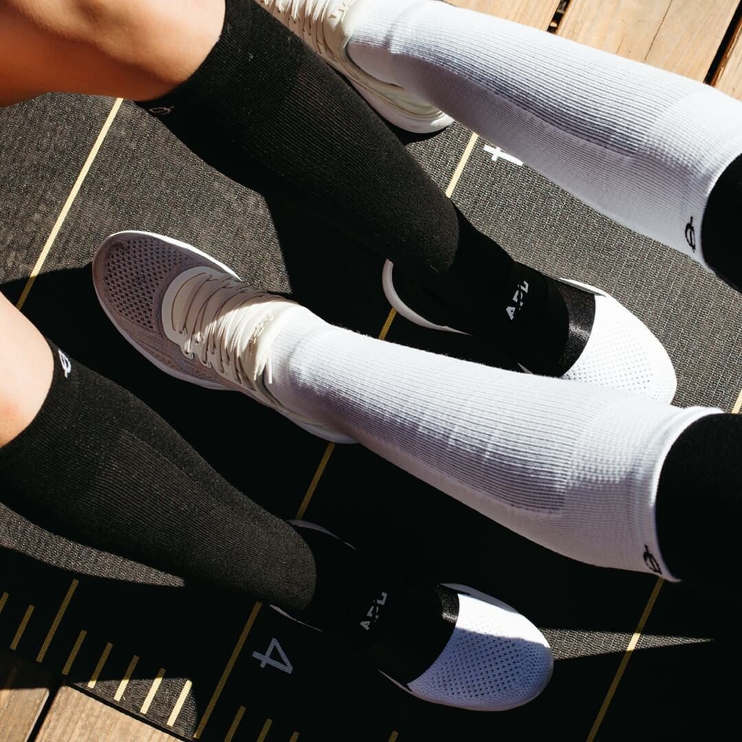 Lasso Gear Tennissocken Lasso Gear LASSO OTC Knee High Compression Socks Black