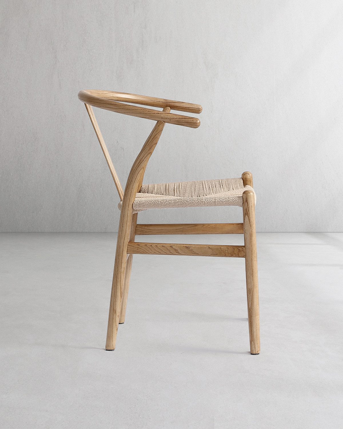 LIVIHOME Esszimmerstuhl Massivholz Valora (Set, 2 St), FSC® Armlehnstuhl Massivholz Esche mit Papierseil, Vormontiert