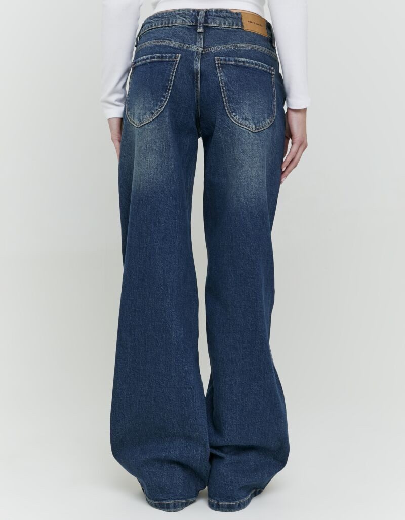 Tally Weijl Low-rise-Jeans SPADEPALLAS Baumwollmischung, Low-Waist mit geradem Beinverlauf und Strass-Anhänge