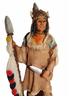 Castagna Dekofigur Native American Figur Mato-tope Häuptling "Four Bears" Skulptur 19 cm stehend mit Messer und Lanze Dekofigur