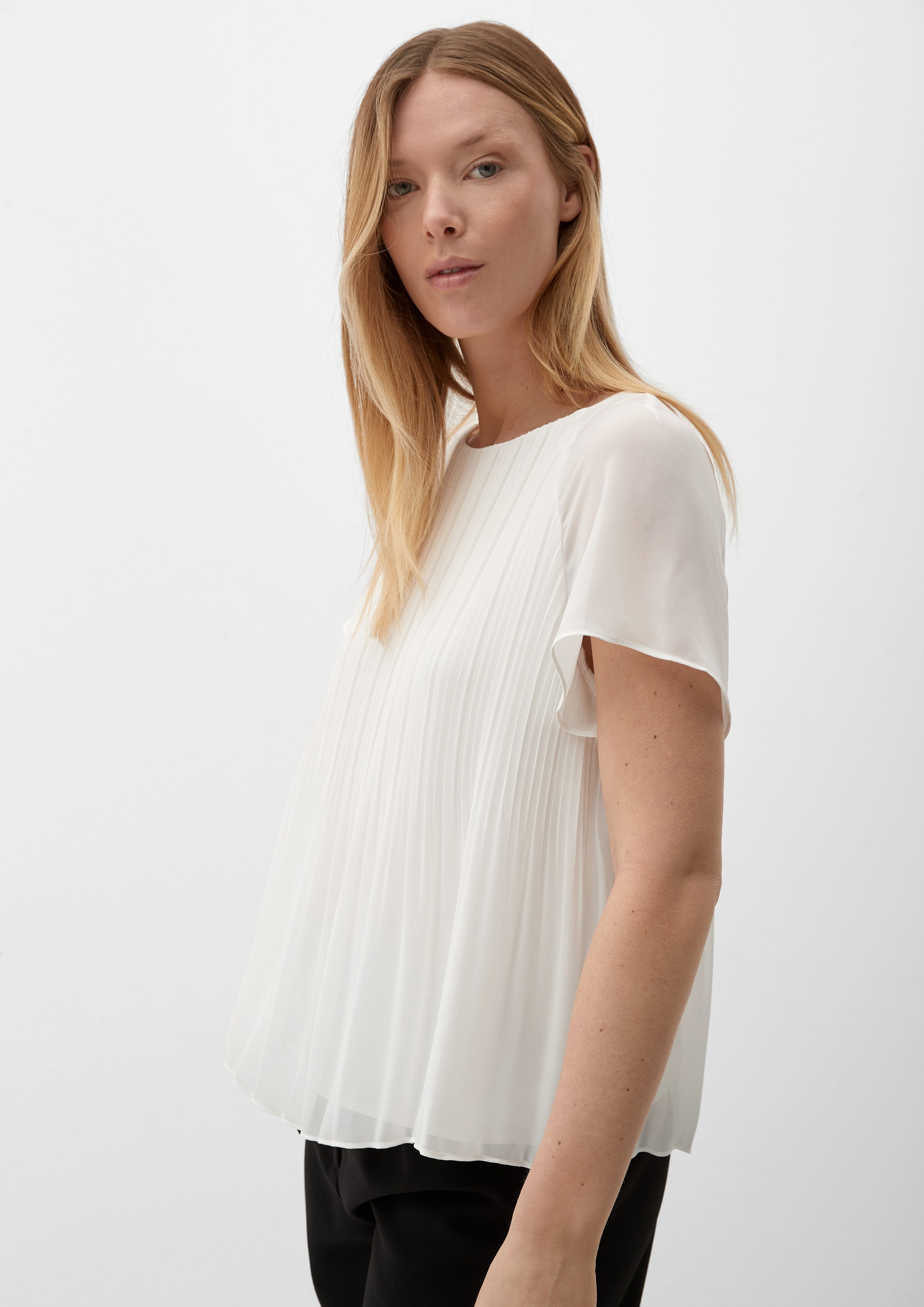Kurzarmbluse Bluse mit Faltenstruktur