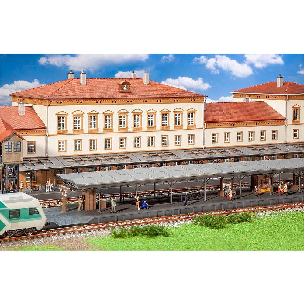 Modelleisenbahn-Set H0 Bahnsteig Friedrichstadt