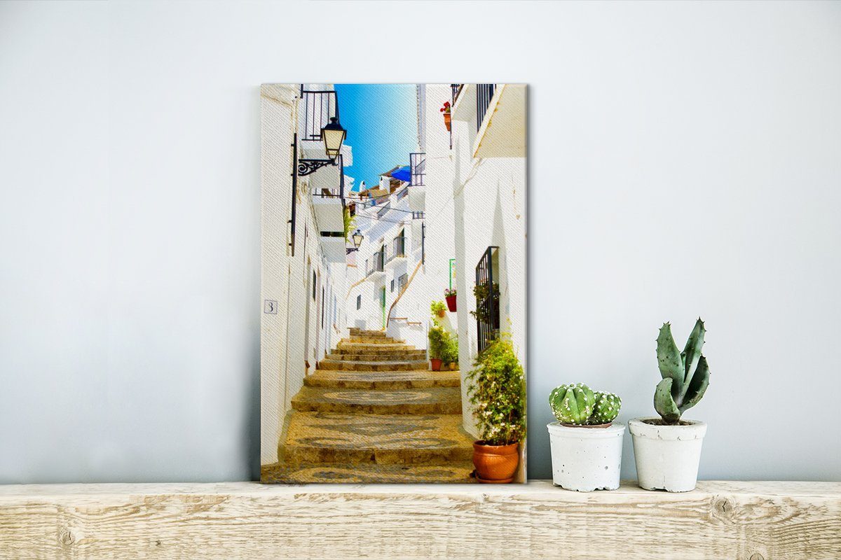 mit 20x30 Traditionelle OneMillionCanvasses® Málaga, Gemälde, Zackenaufhänger, Straße St), (1 Spanien, weißen bespannt Fassaden in Leinwandbild fertig cm Leinwandbild inkl.