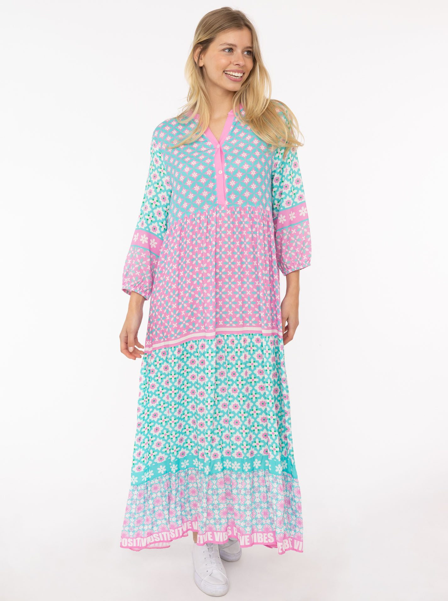 Zwillingsherz Maxikleid "Positive Vibes" mit Mustermix, günstig online kaufen