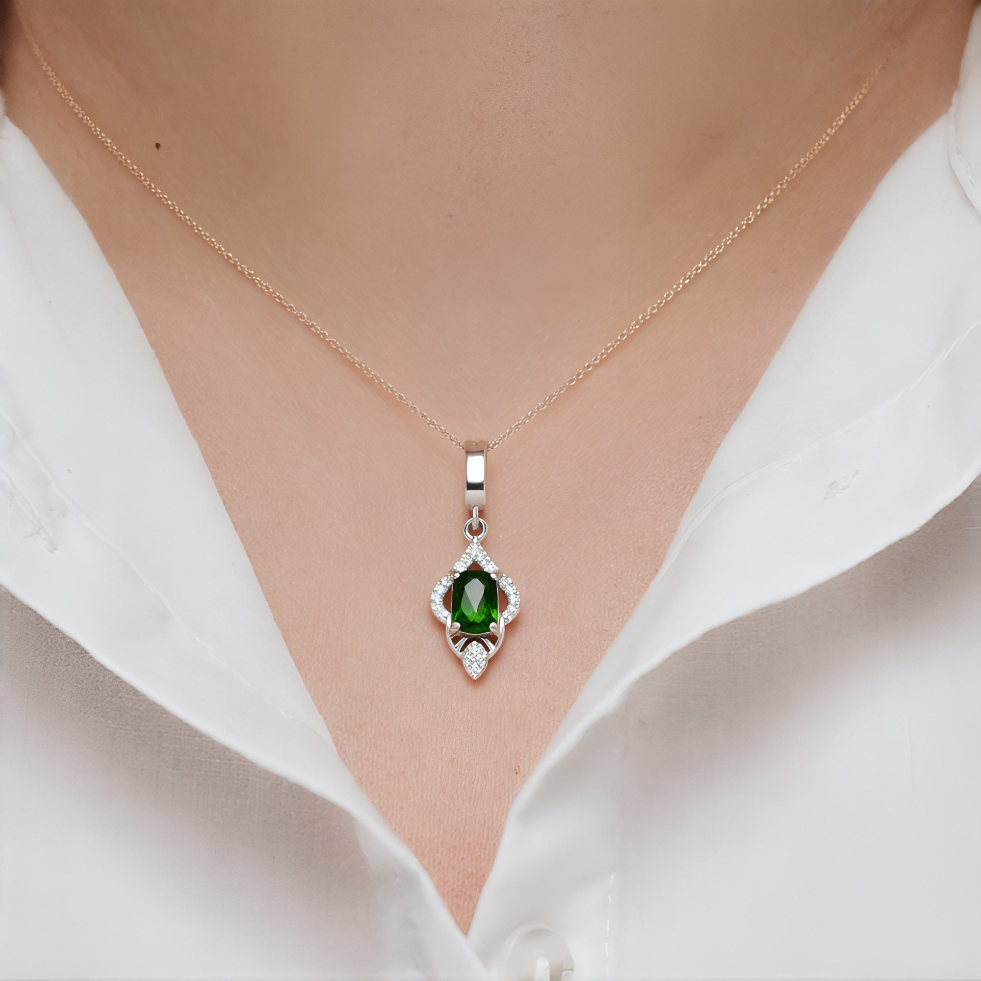 Cavill Kettenanhänger Diopsid Anhänger 0,79 ct Platin Silber mit 17 Zirkone günstig online kaufen
