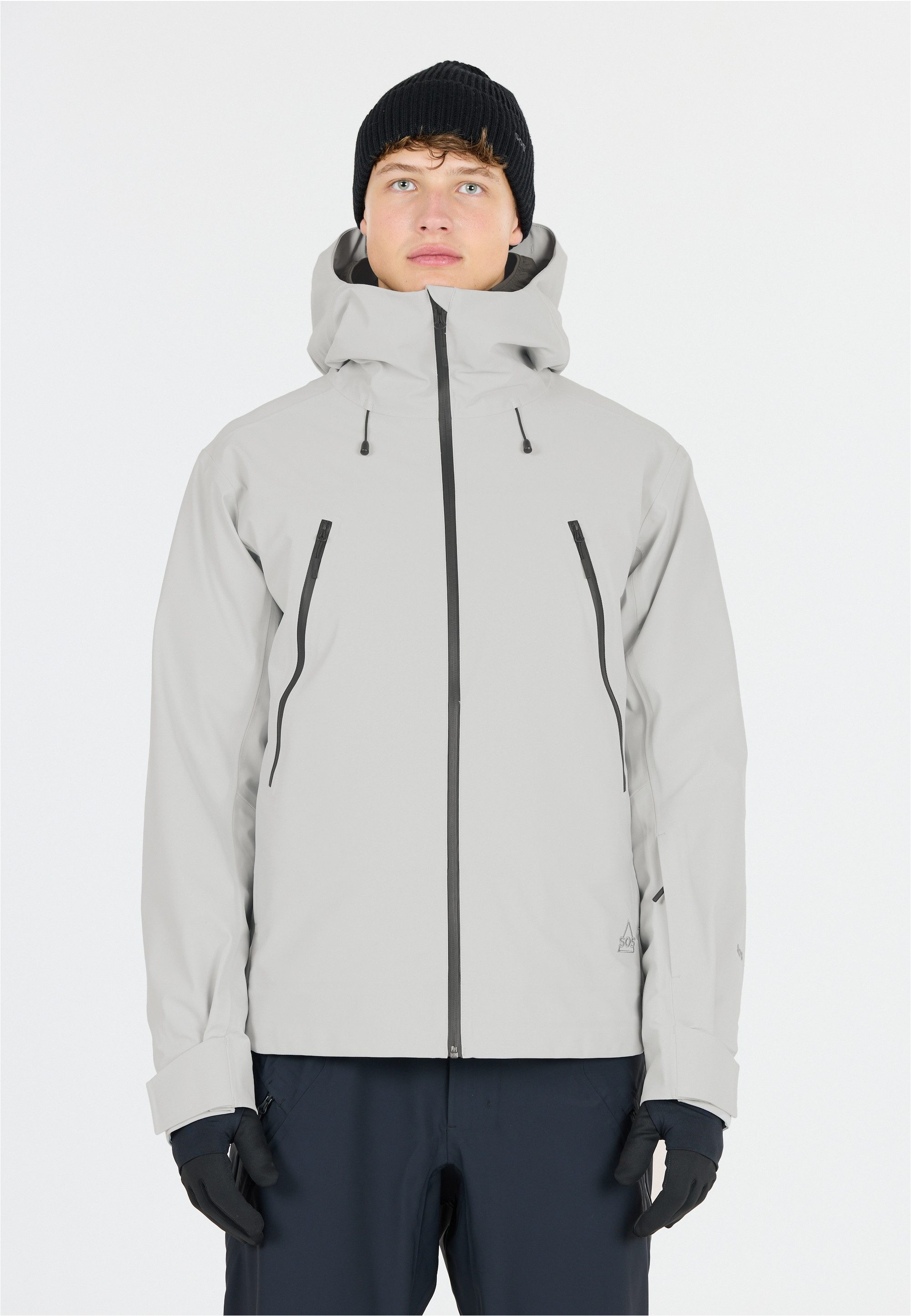 SOS Skijacke Hoverla mit atmungsaktiver und schützender Funktion. € 399,95
